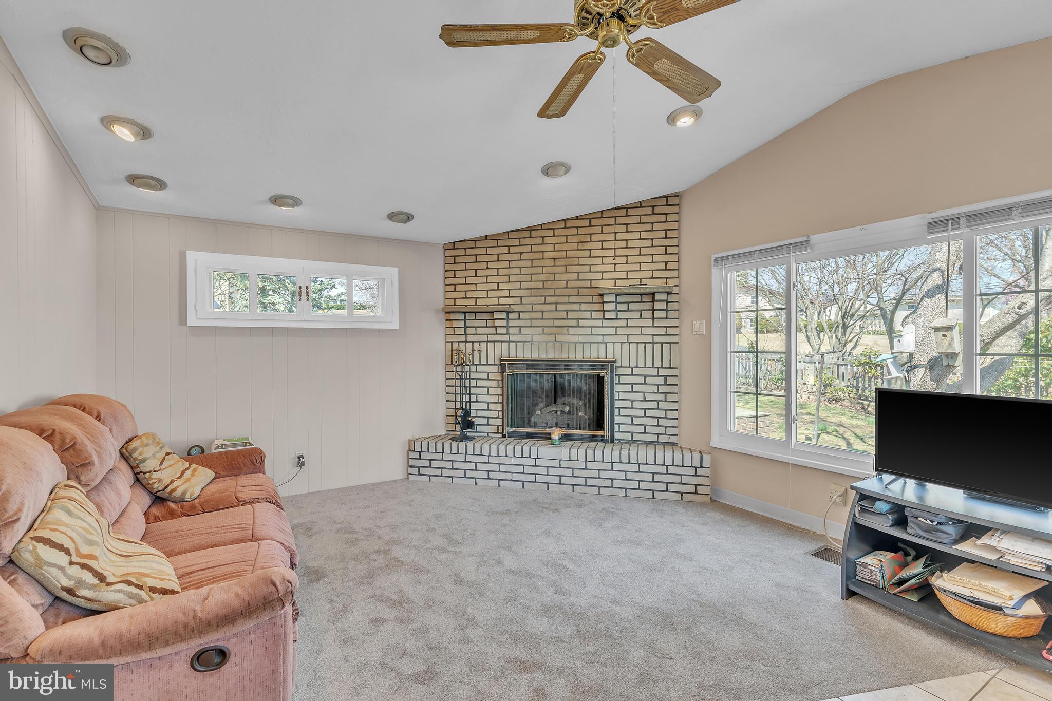 LAWRENCE PARK - Residential