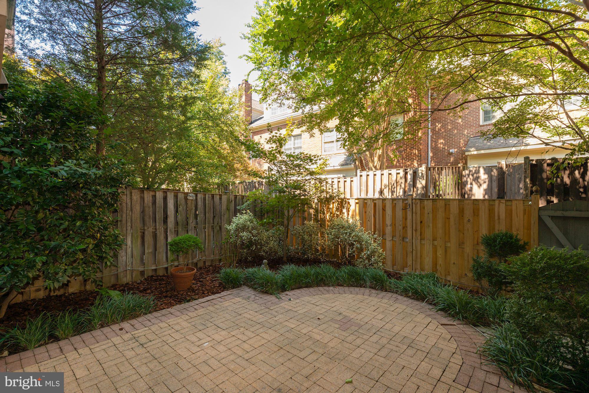 HIGHGATE - Residential