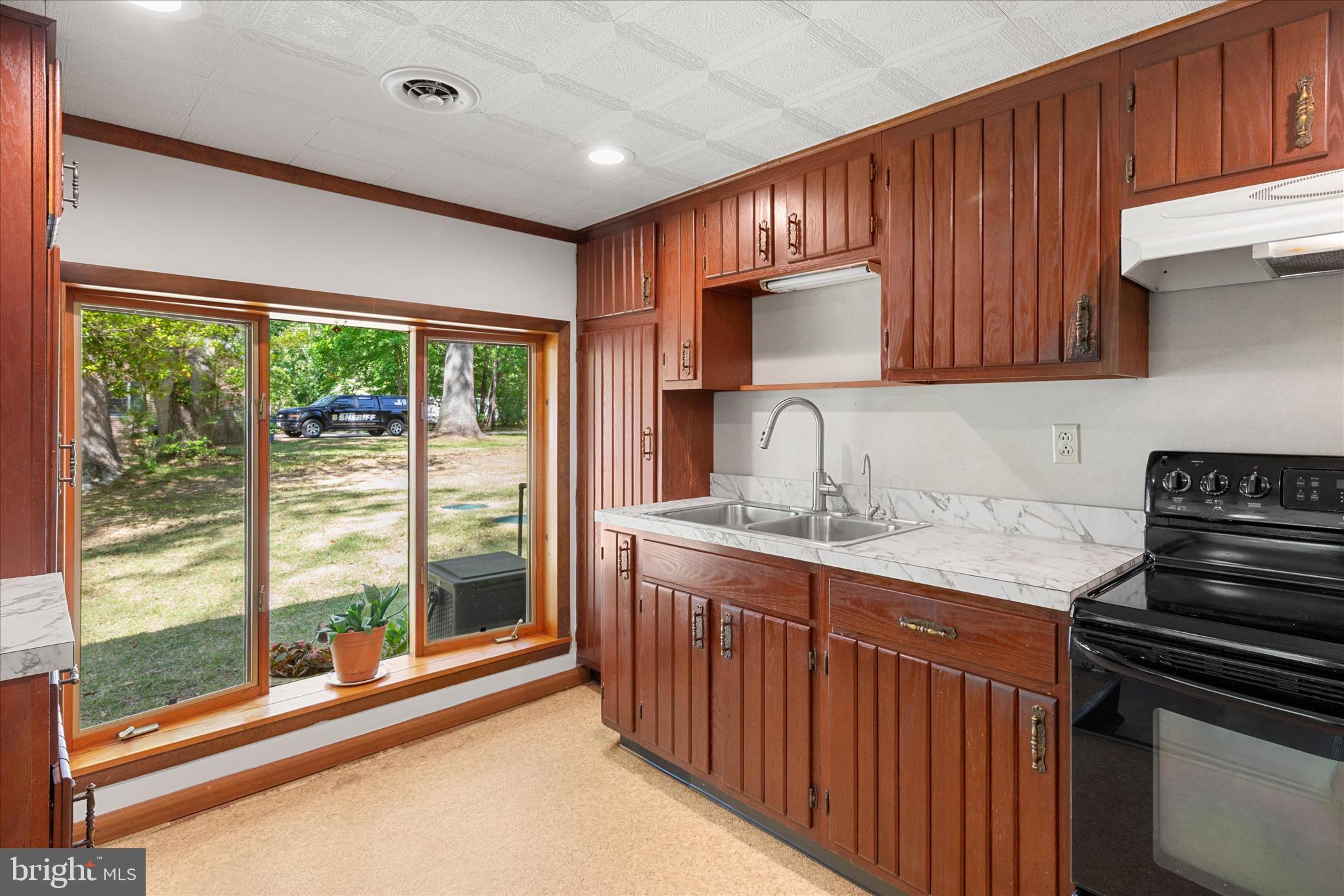 MILLINGTON - Residential