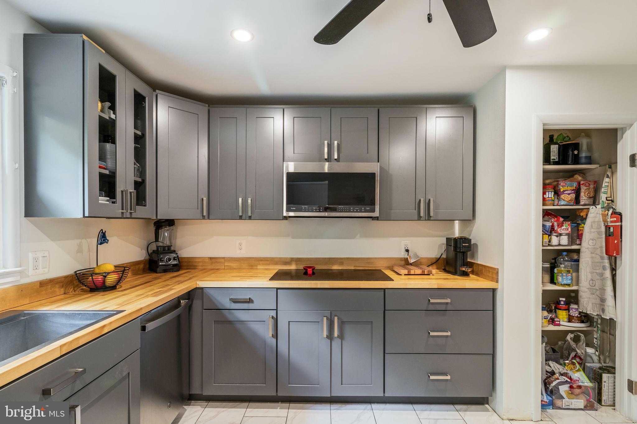 COLUMBIA PARK - Residential