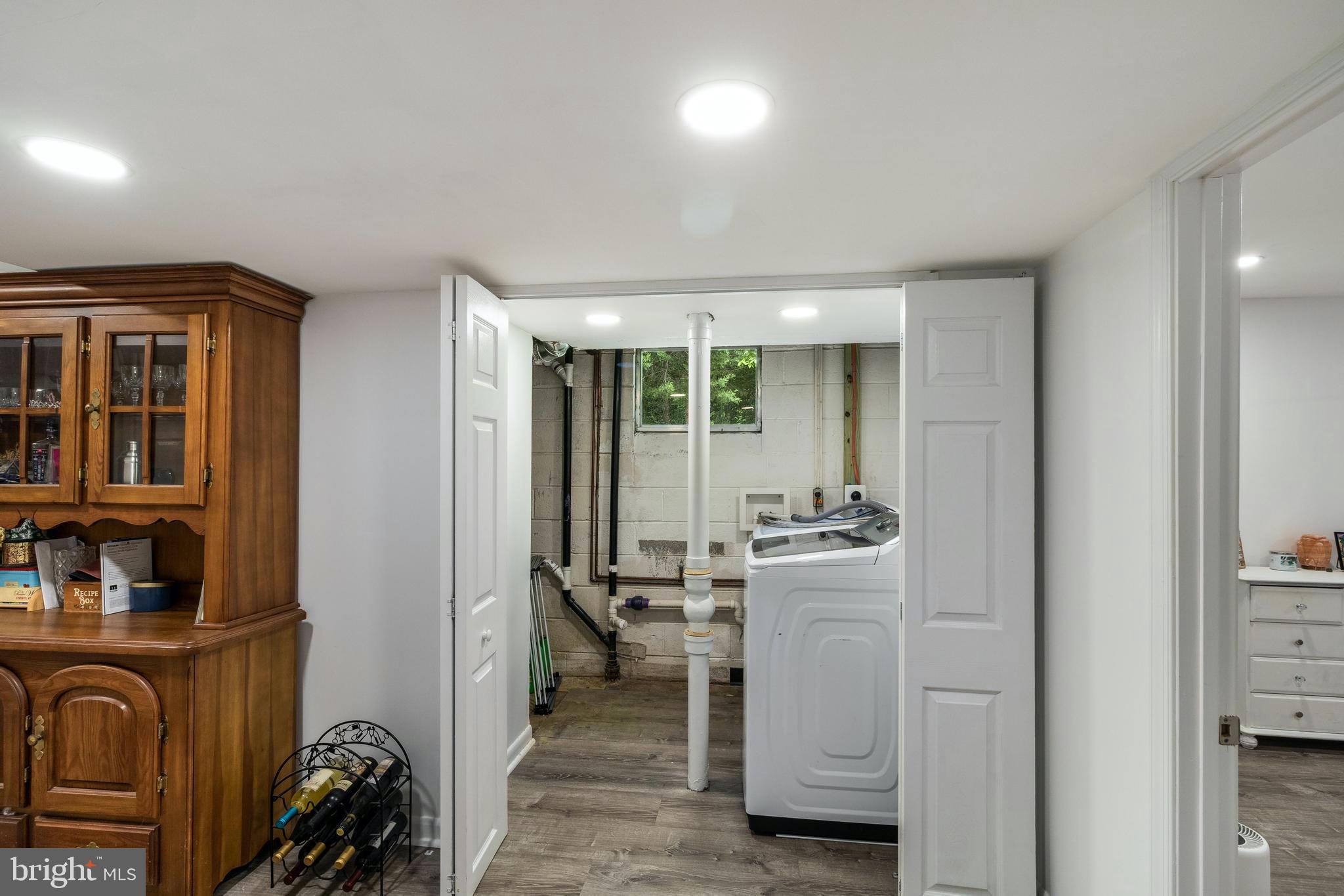 COLUMBIA PARK - Residential