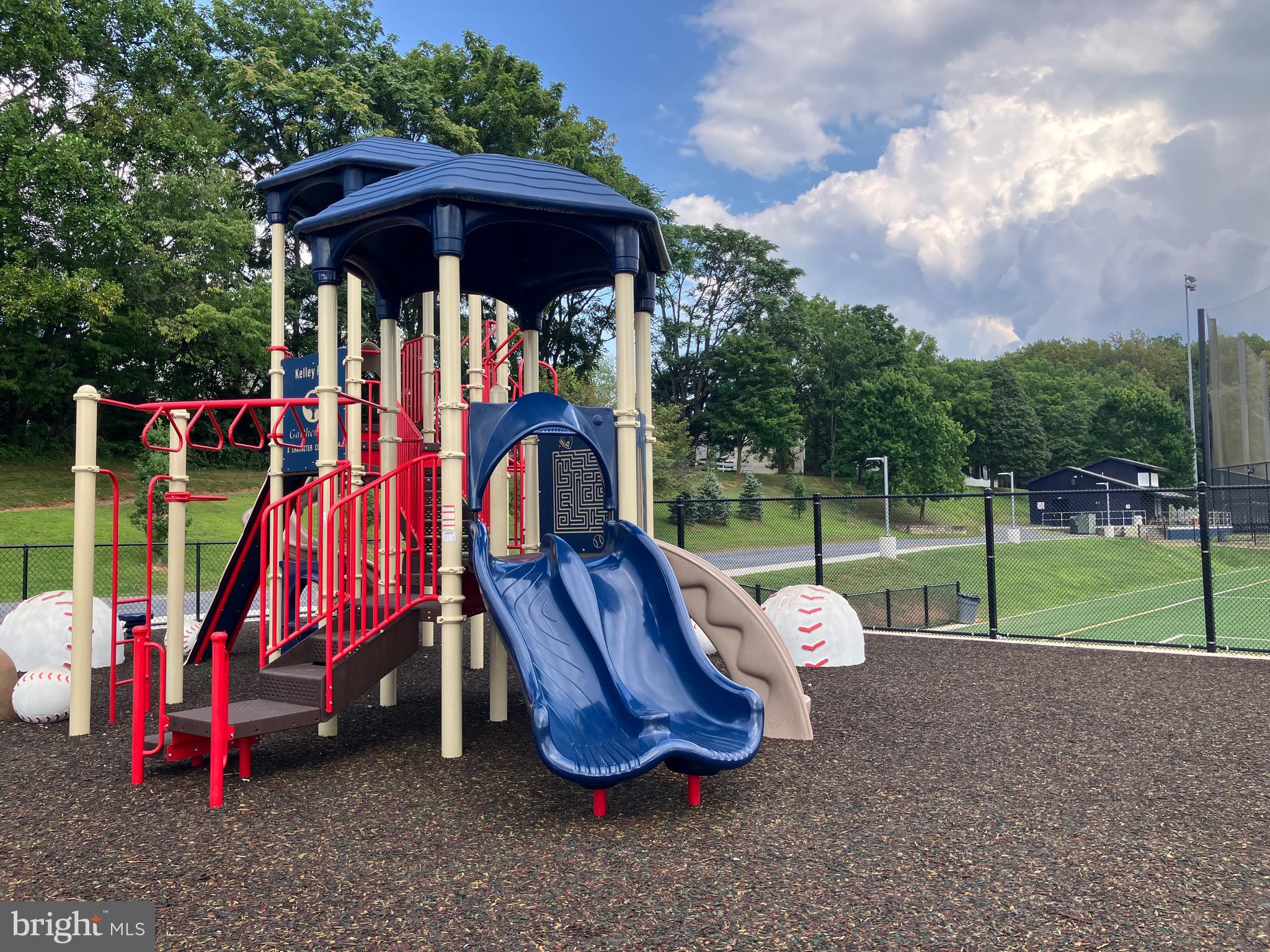 AUDUBON SQUARE - Residential