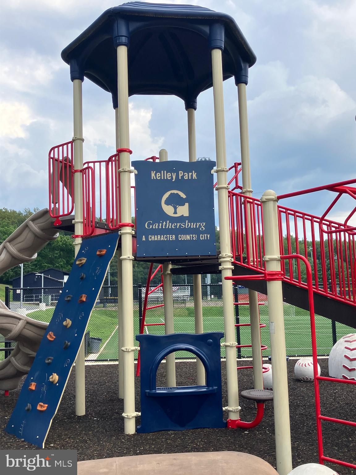 AUDUBON SQUARE - Residential