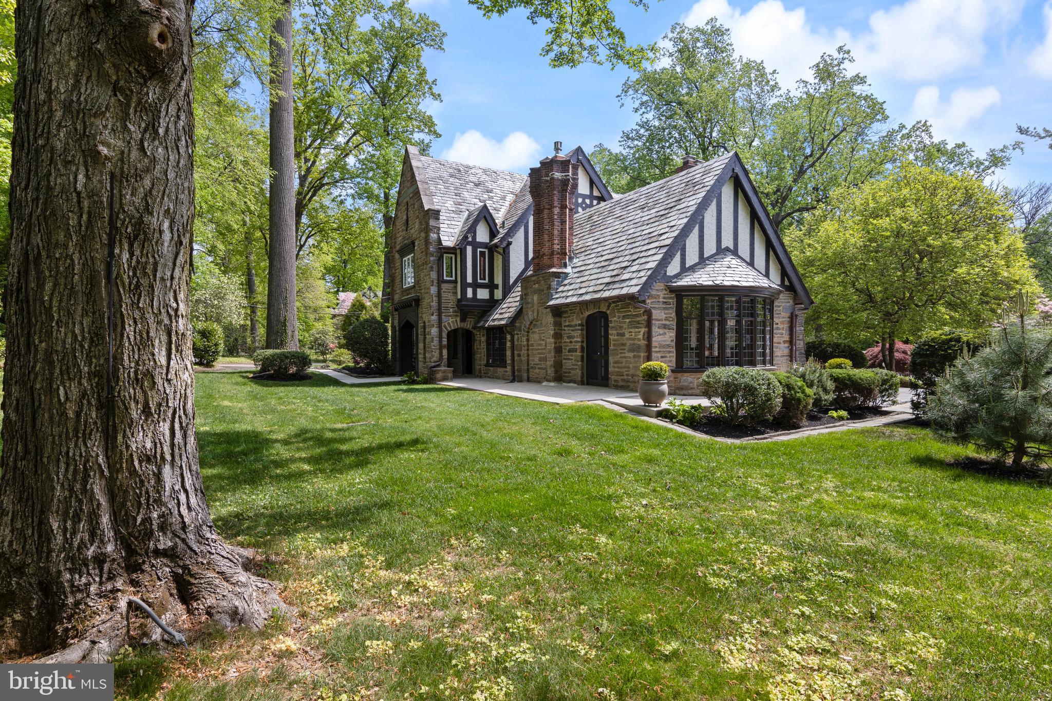 857 MEETINGHOUSE ROAD