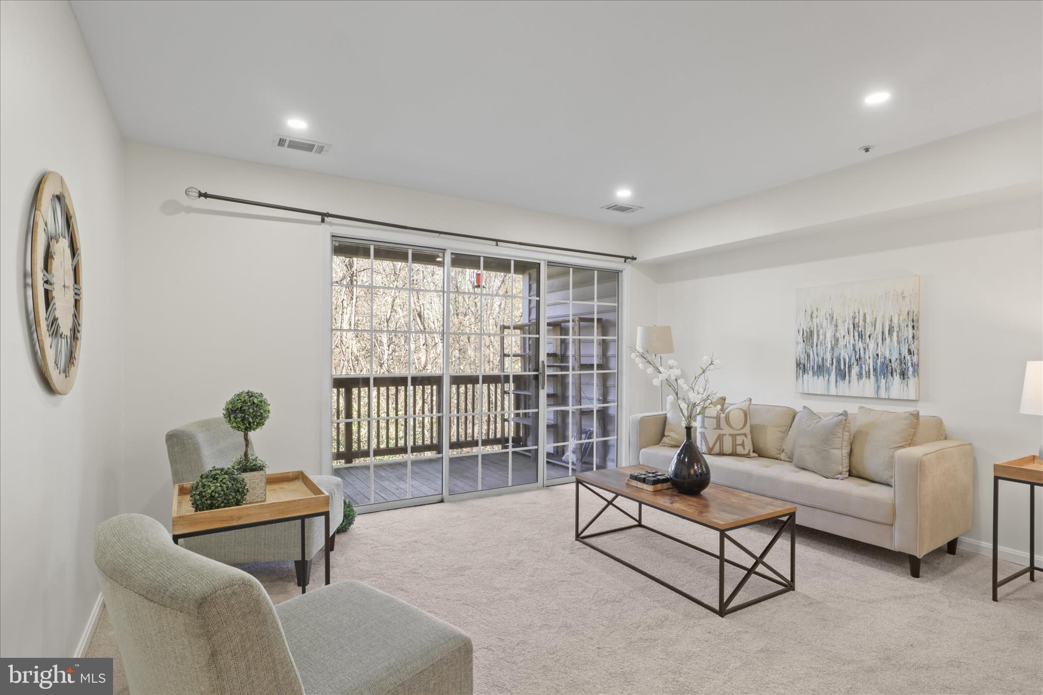 OCCOQUAN POINTE CONDO - Residential