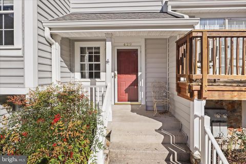 429 FORTRESS WAY 429 OCCOQUAN VA 22125