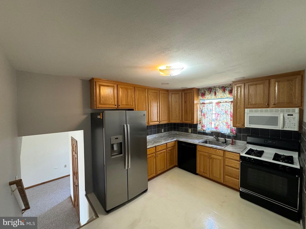 Photo of 172 Chapel Drive, CAMDEN WYOMING, DE 19934 (MLS # DEKT2043190)