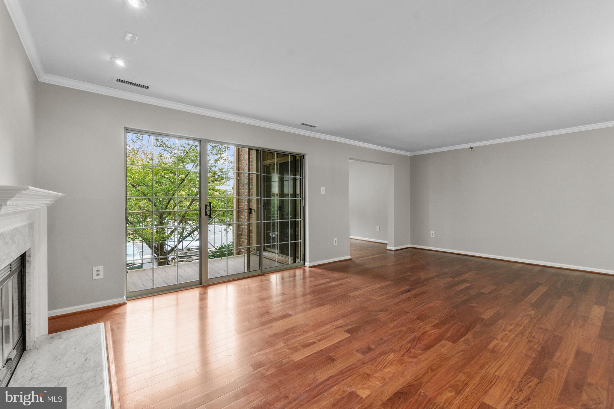 RAINFLOWER/LOVETON - Residential