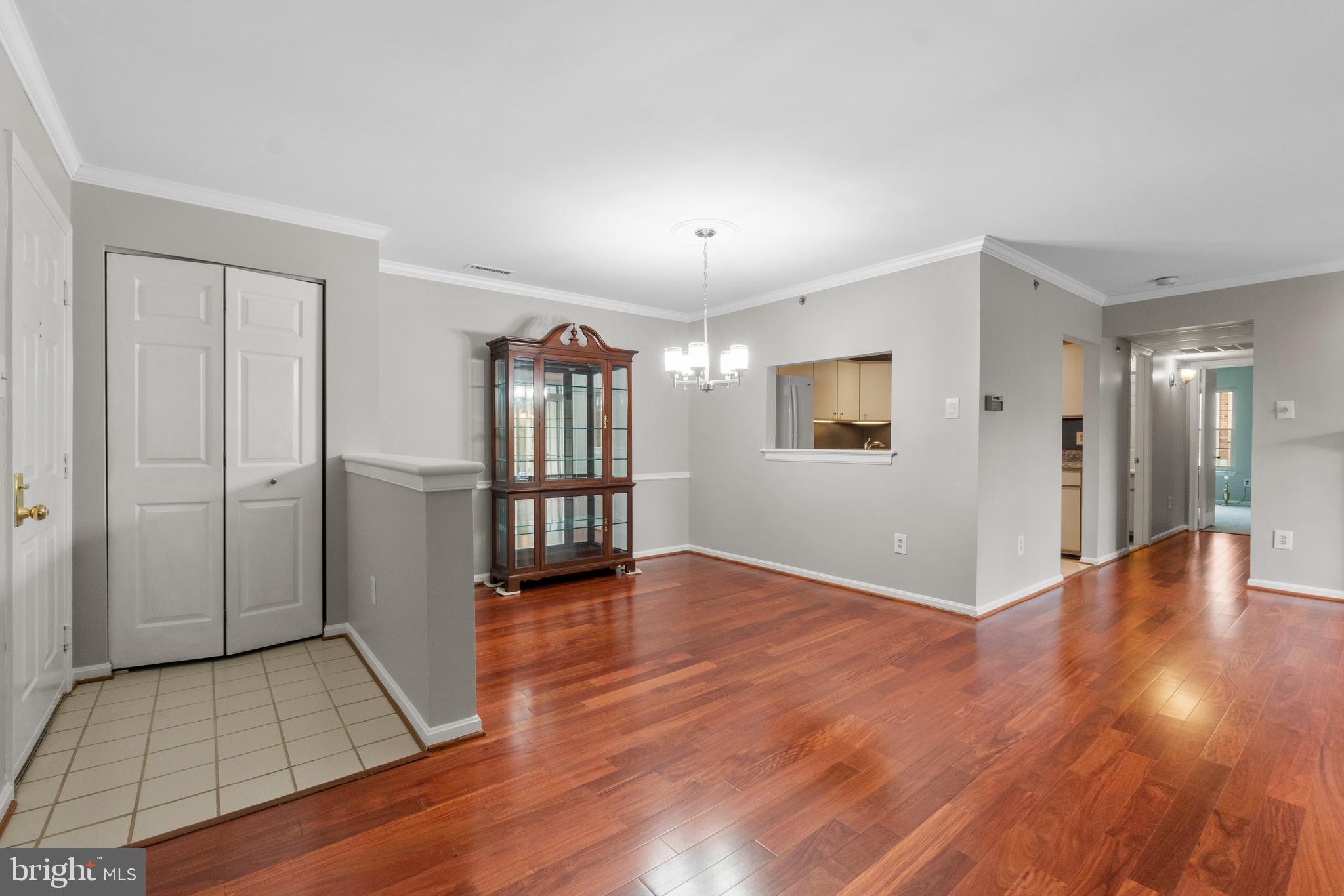 RAINFLOWER/LOVETON - Residential