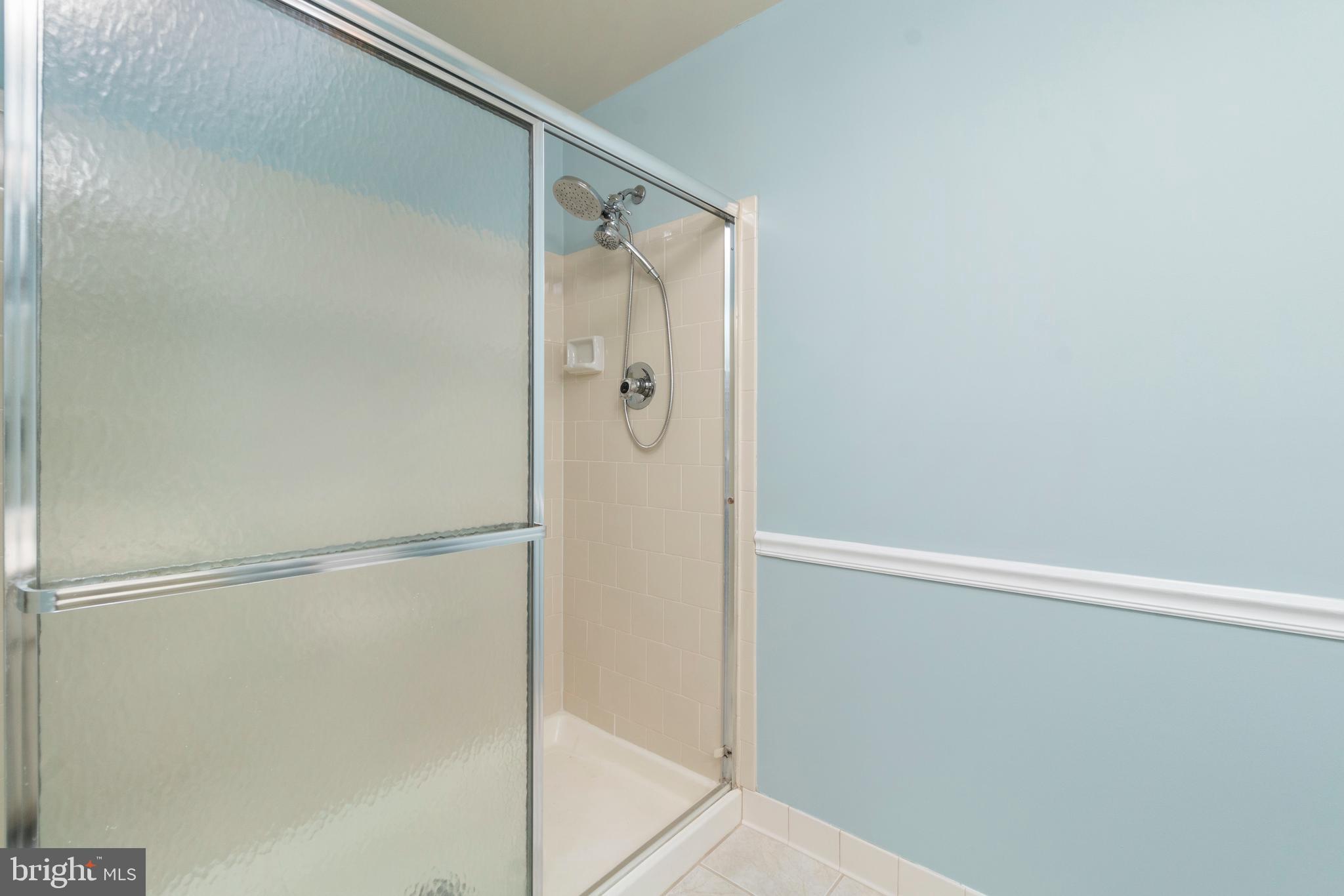 RAINFLOWER/LOVETON - Residential