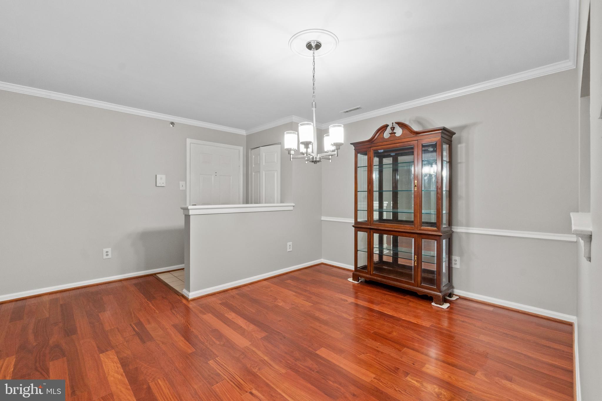 RAINFLOWER/LOVETON - Residential