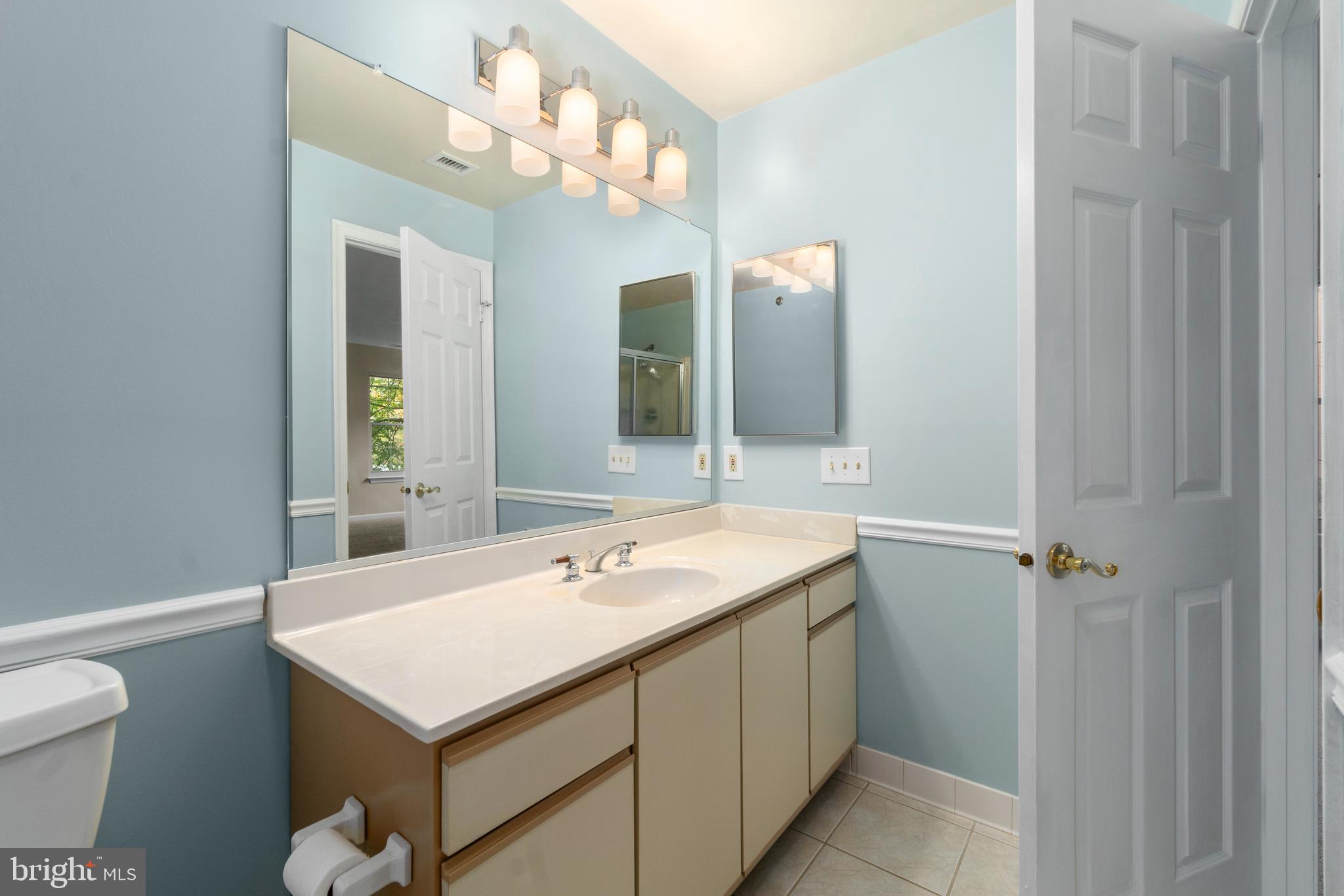 RAINFLOWER/LOVETON - Residential