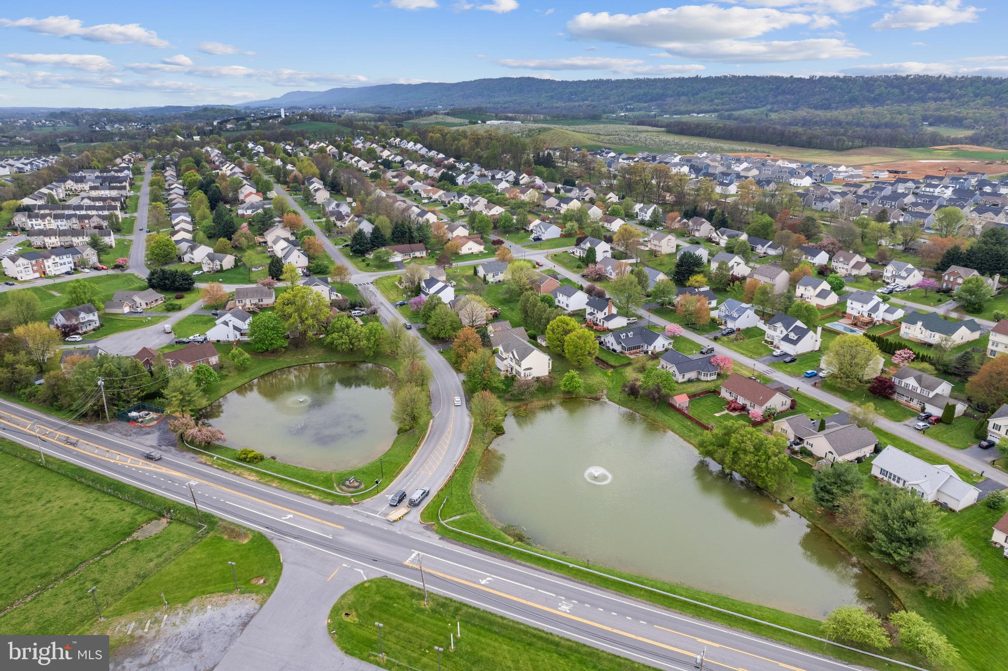 LAUREL RIDGE - Residential