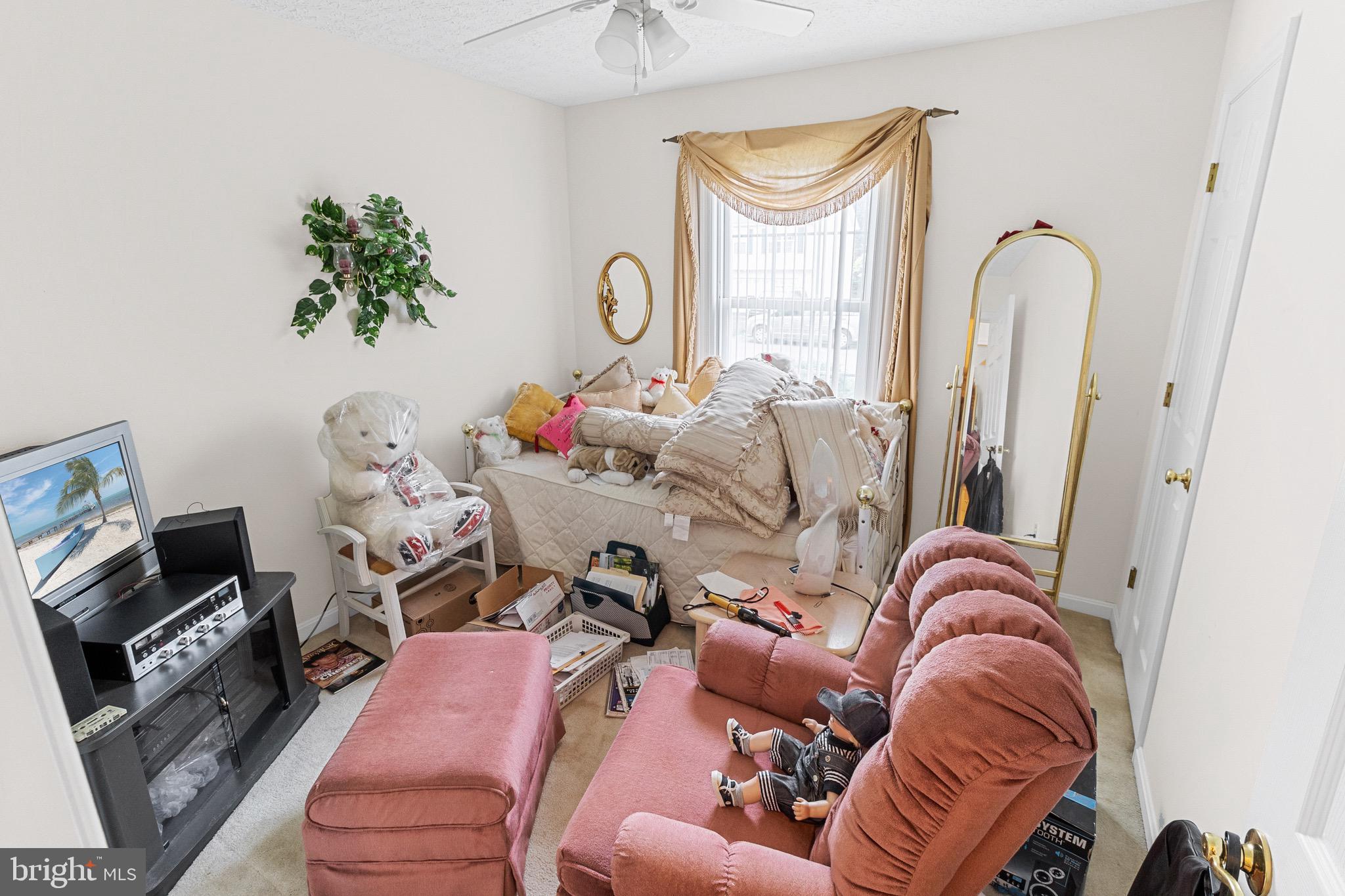 LAUREL RIDGE - Residential