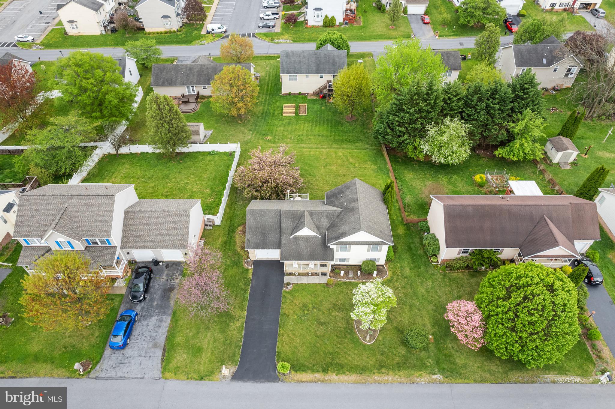 LAUREL RIDGE - Residential