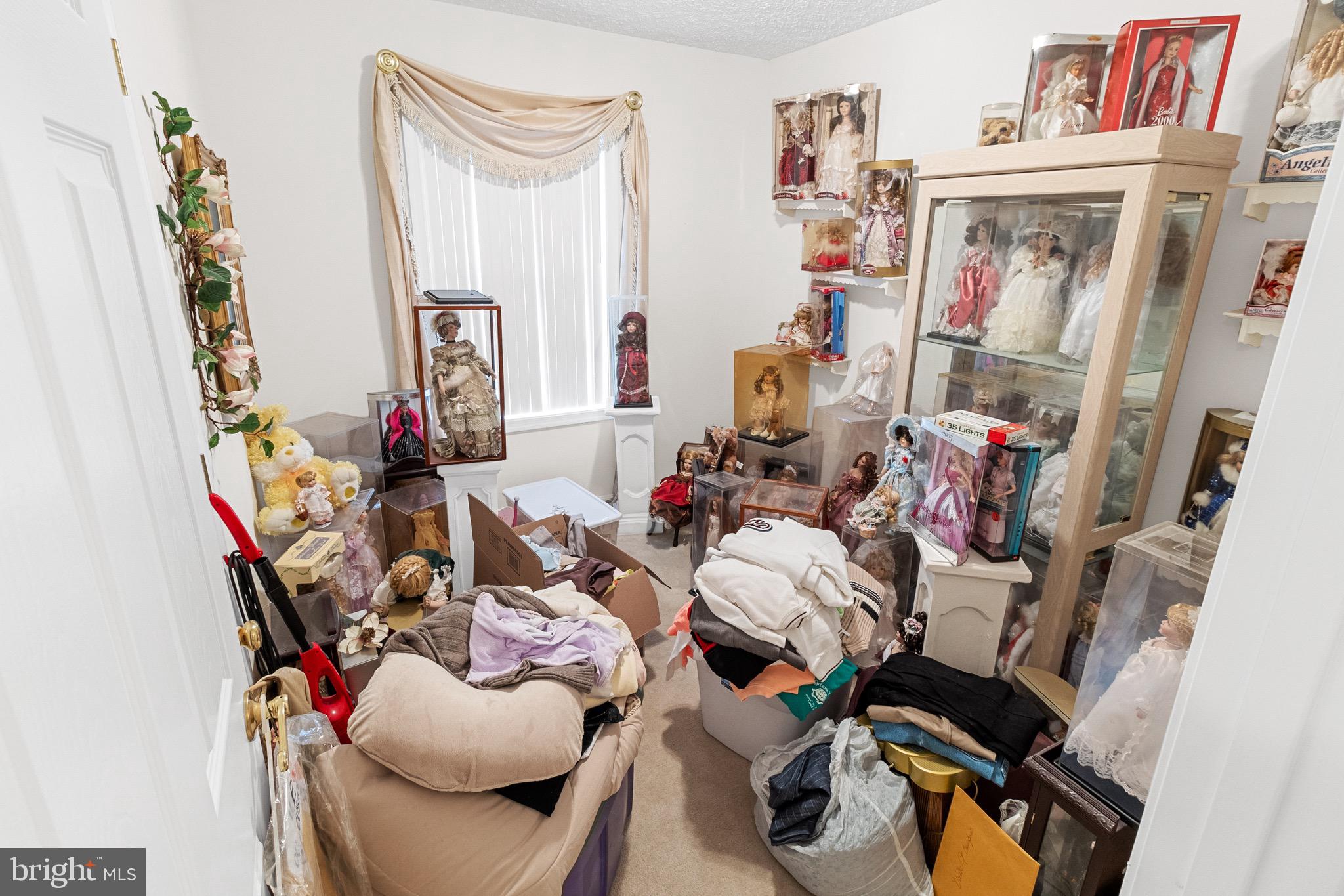 LAUREL RIDGE - Residential