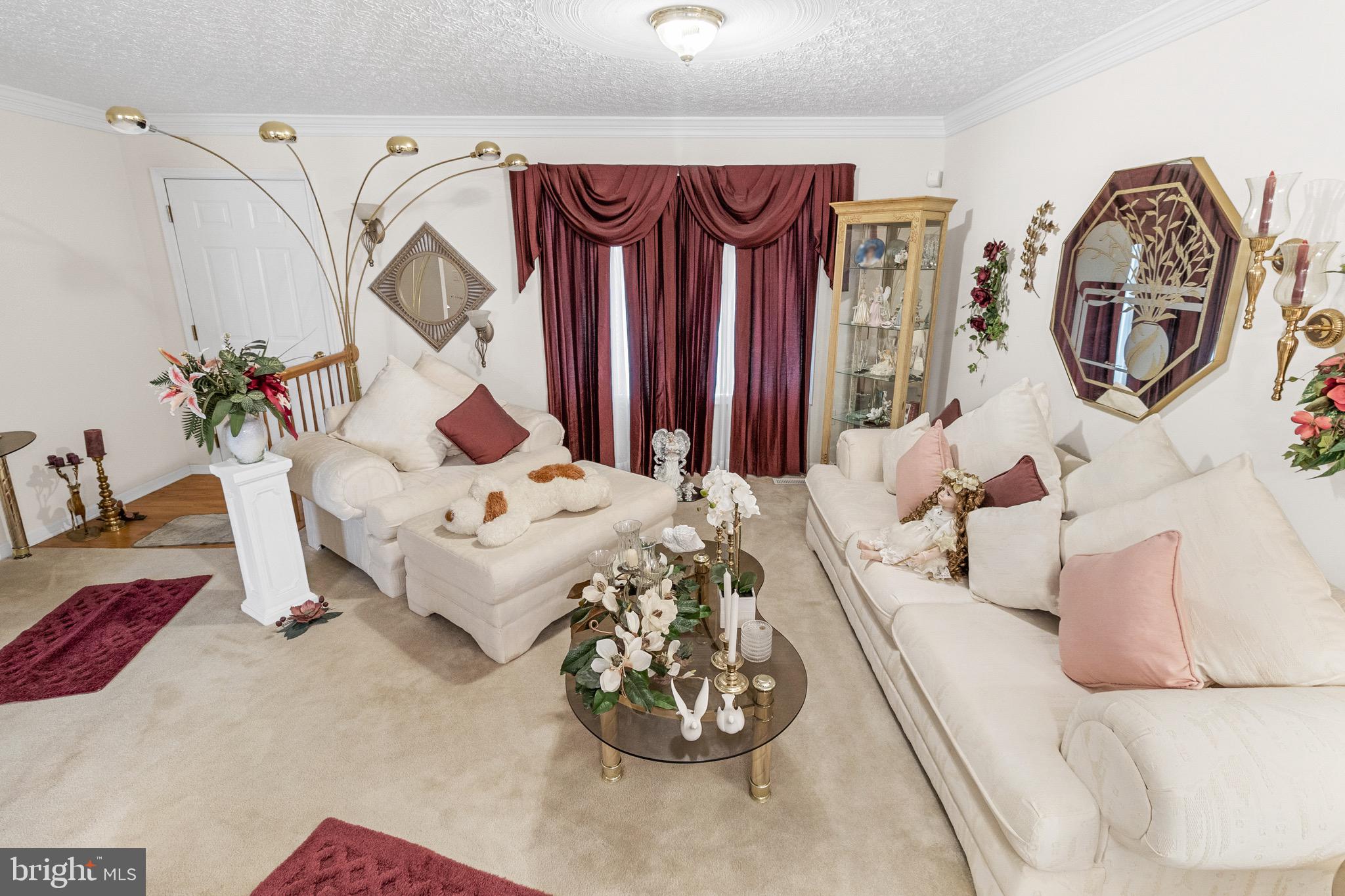 LAUREL RIDGE - Residential