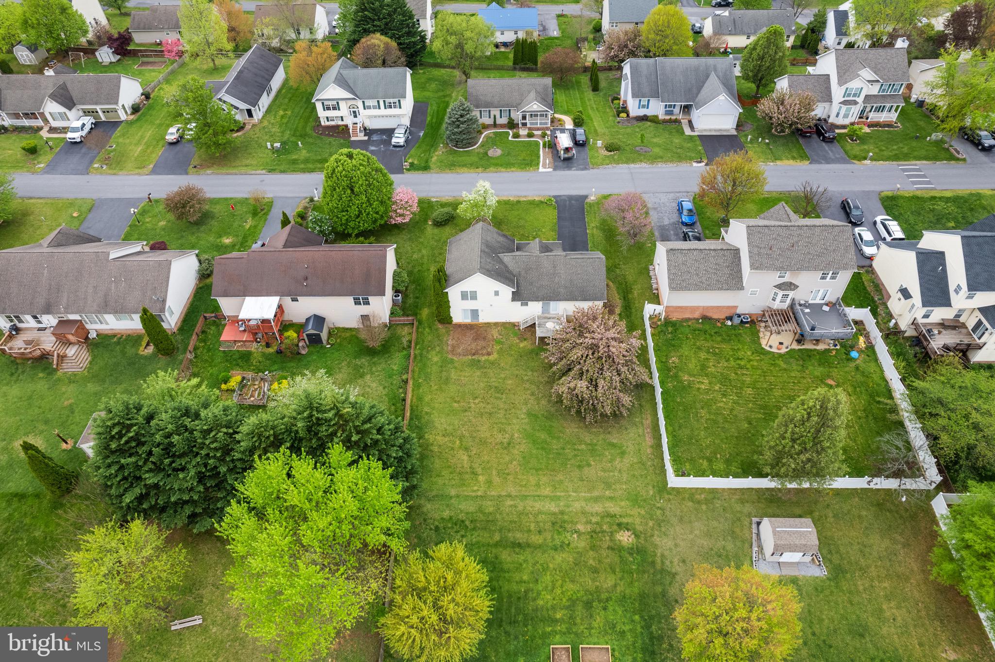 LAUREL RIDGE - Residential