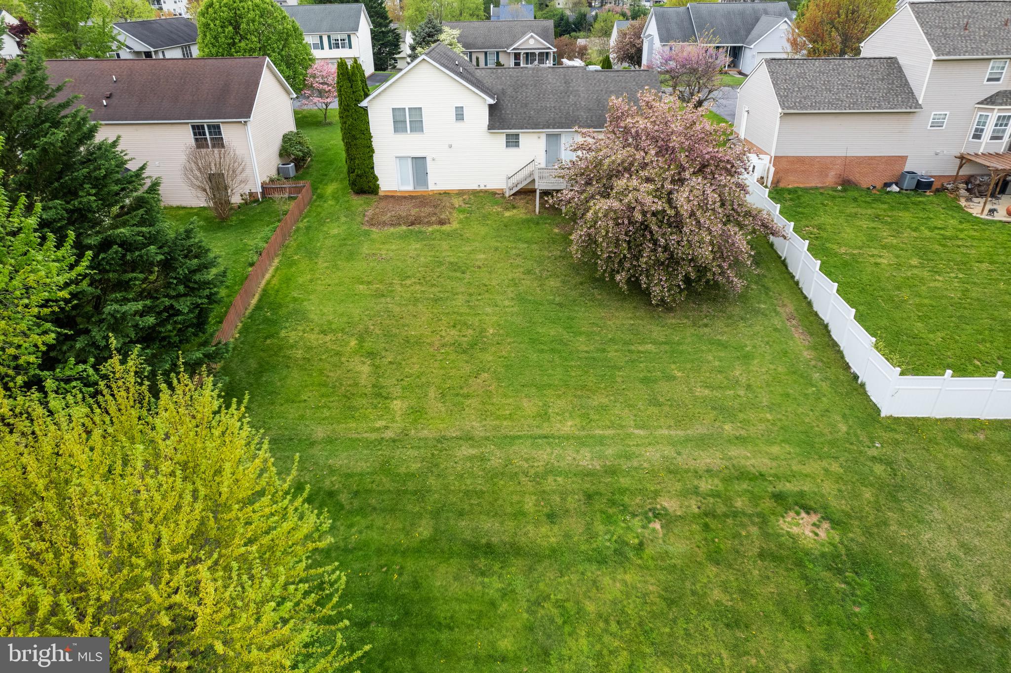 LAUREL RIDGE - Residential