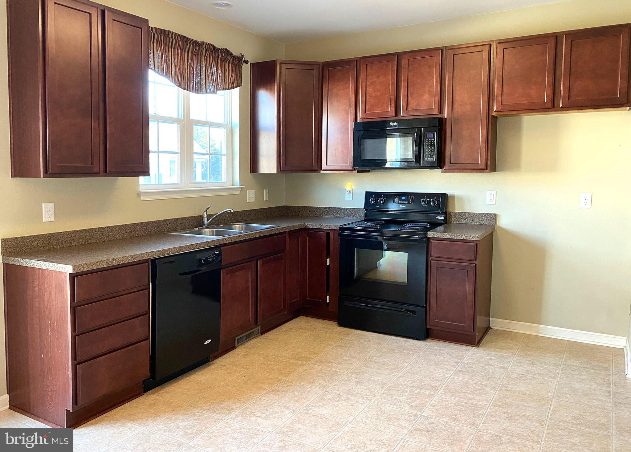 LONG BOAT ESTATES - Residential