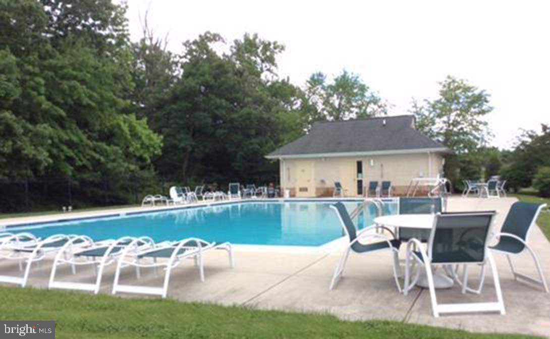 LONG BOAT ESTATES - Residential