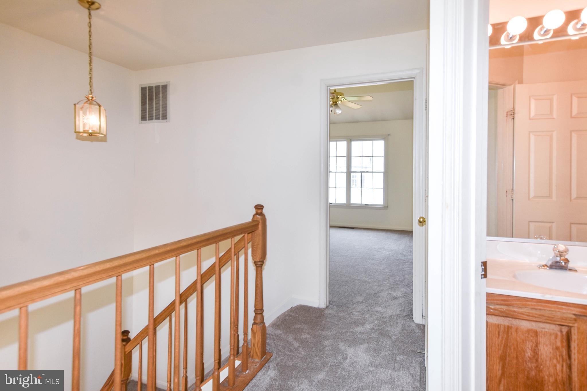 SEVEN OAKS - Residential