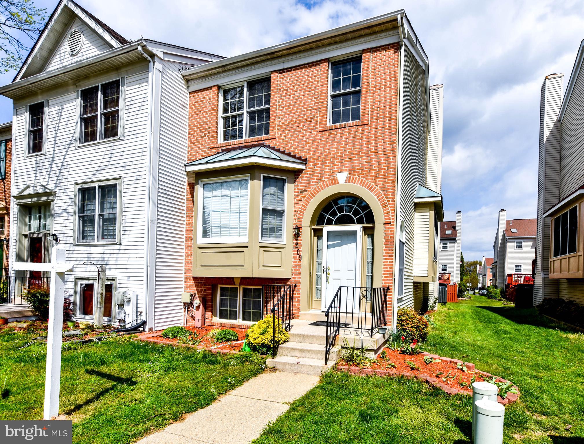 SEVEN OAKS - Residential