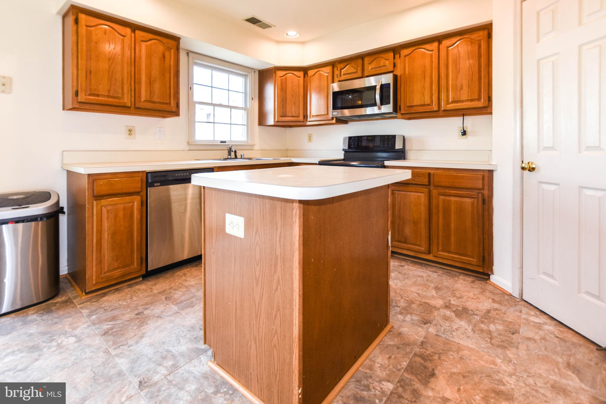 SEVEN OAKS - Residential