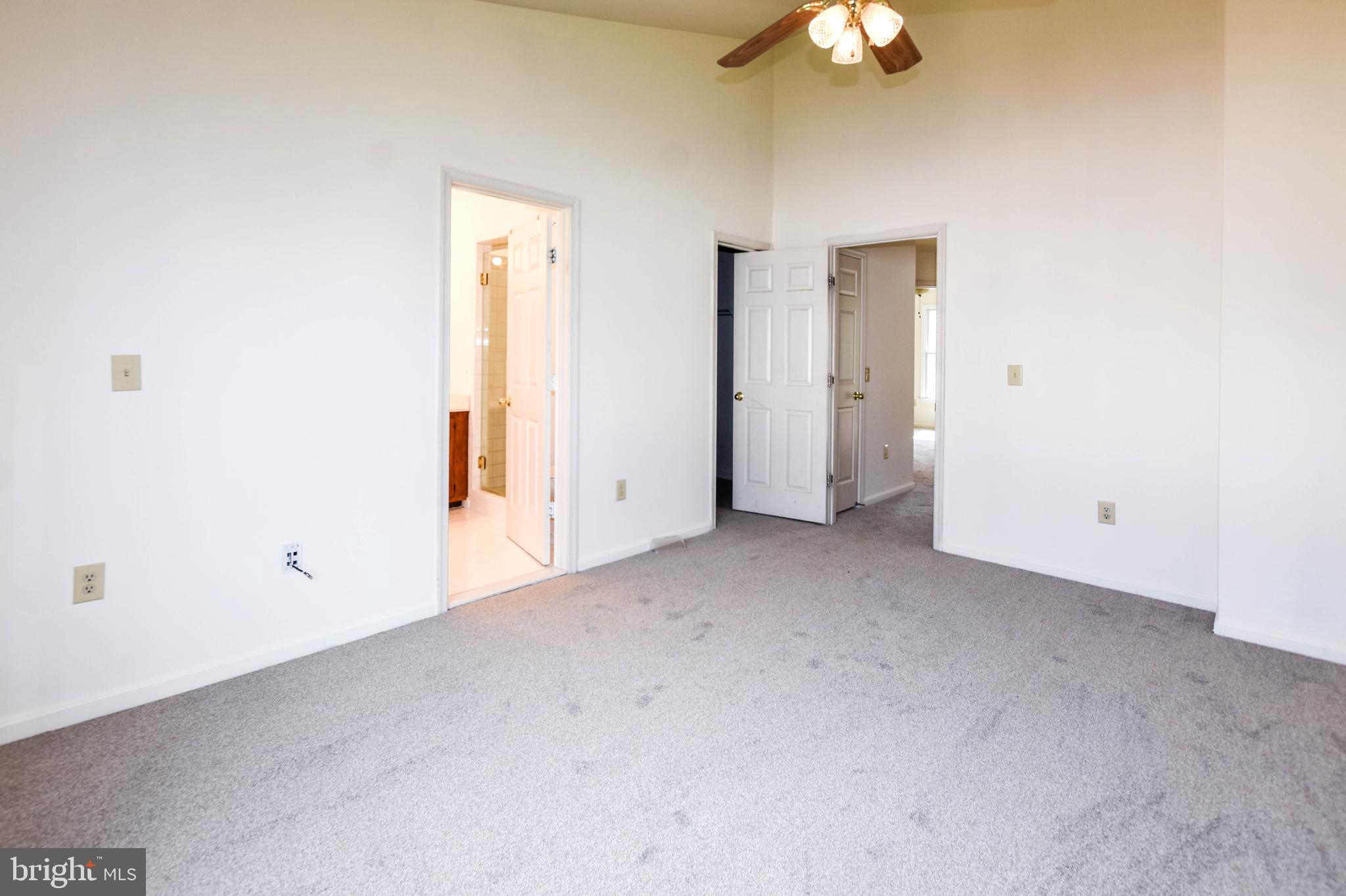 SEVEN OAKS - Residential