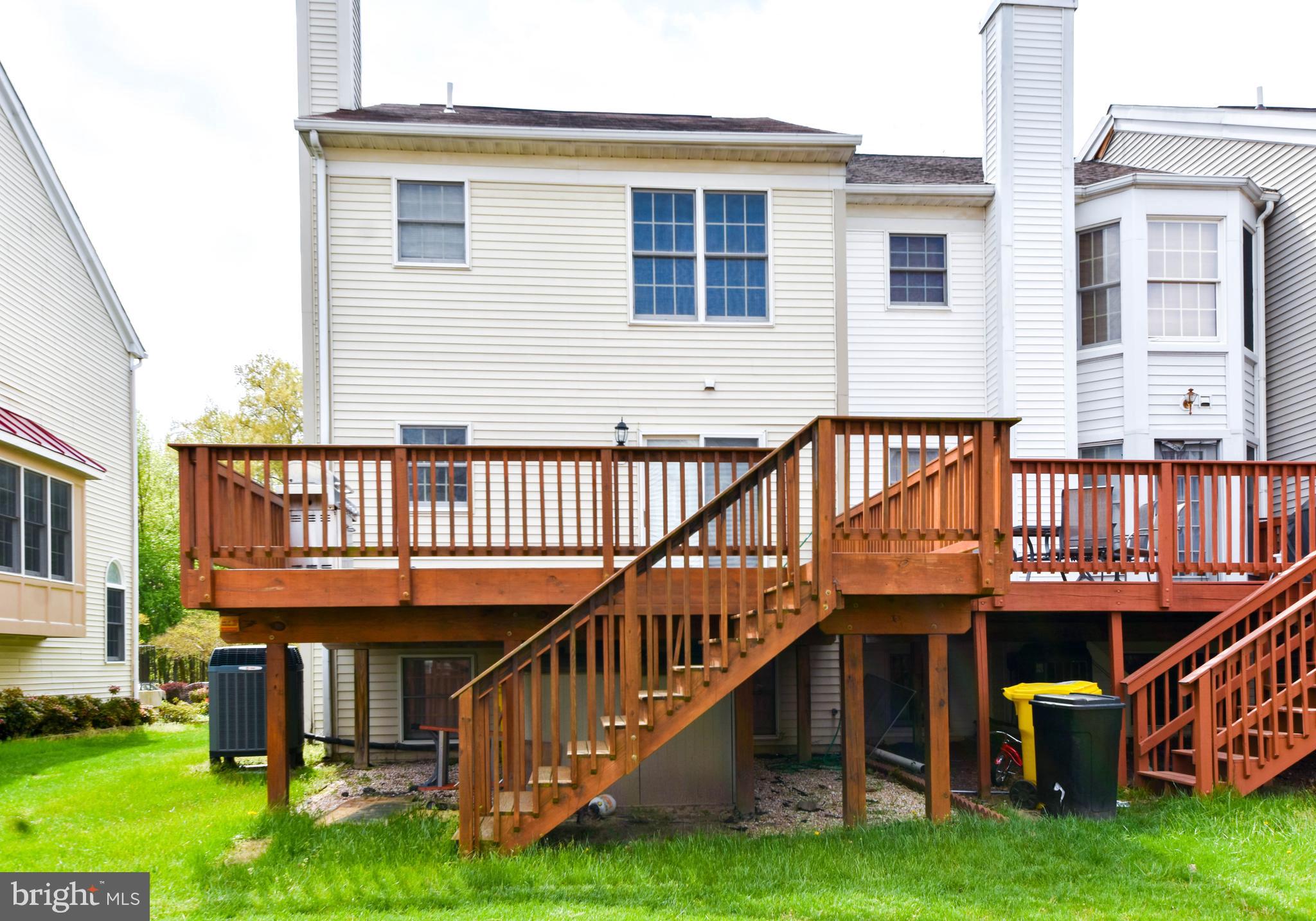 SEVEN OAKS - Residential