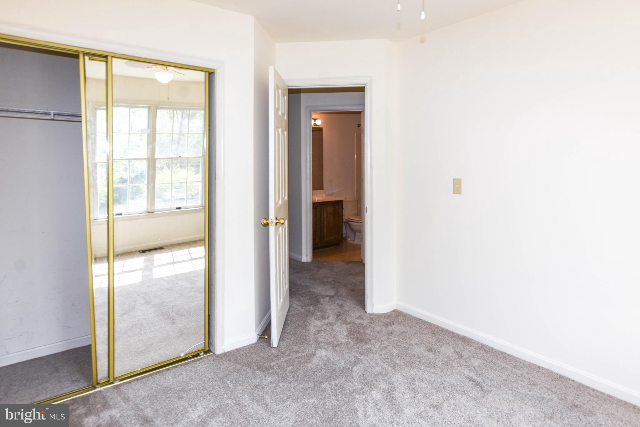 SEVEN OAKS - Residential