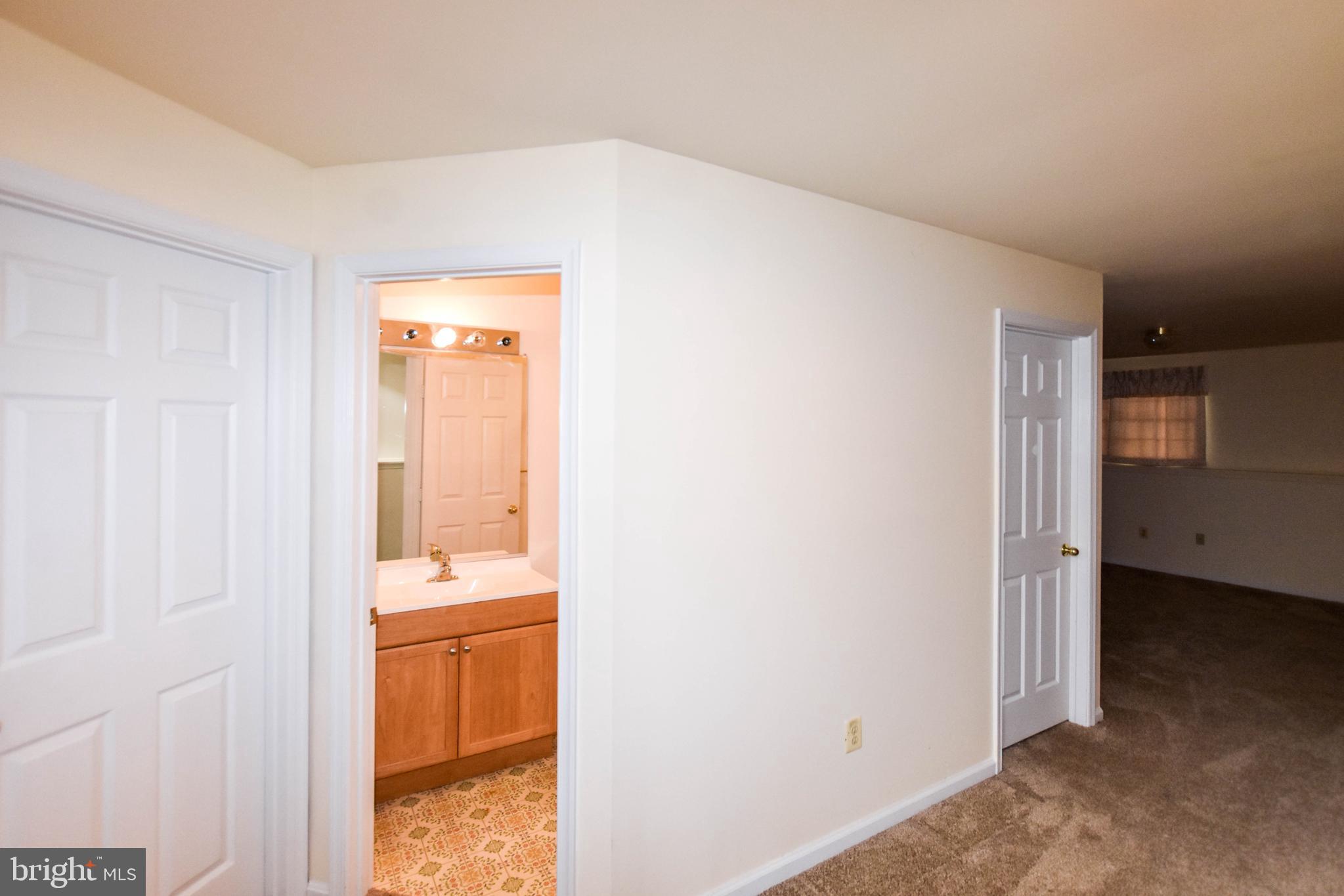 SEVEN OAKS - Residential