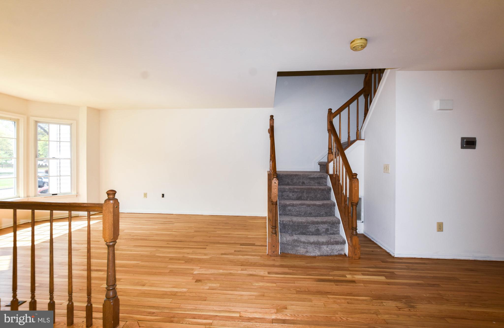 SEVEN OAKS - Residential