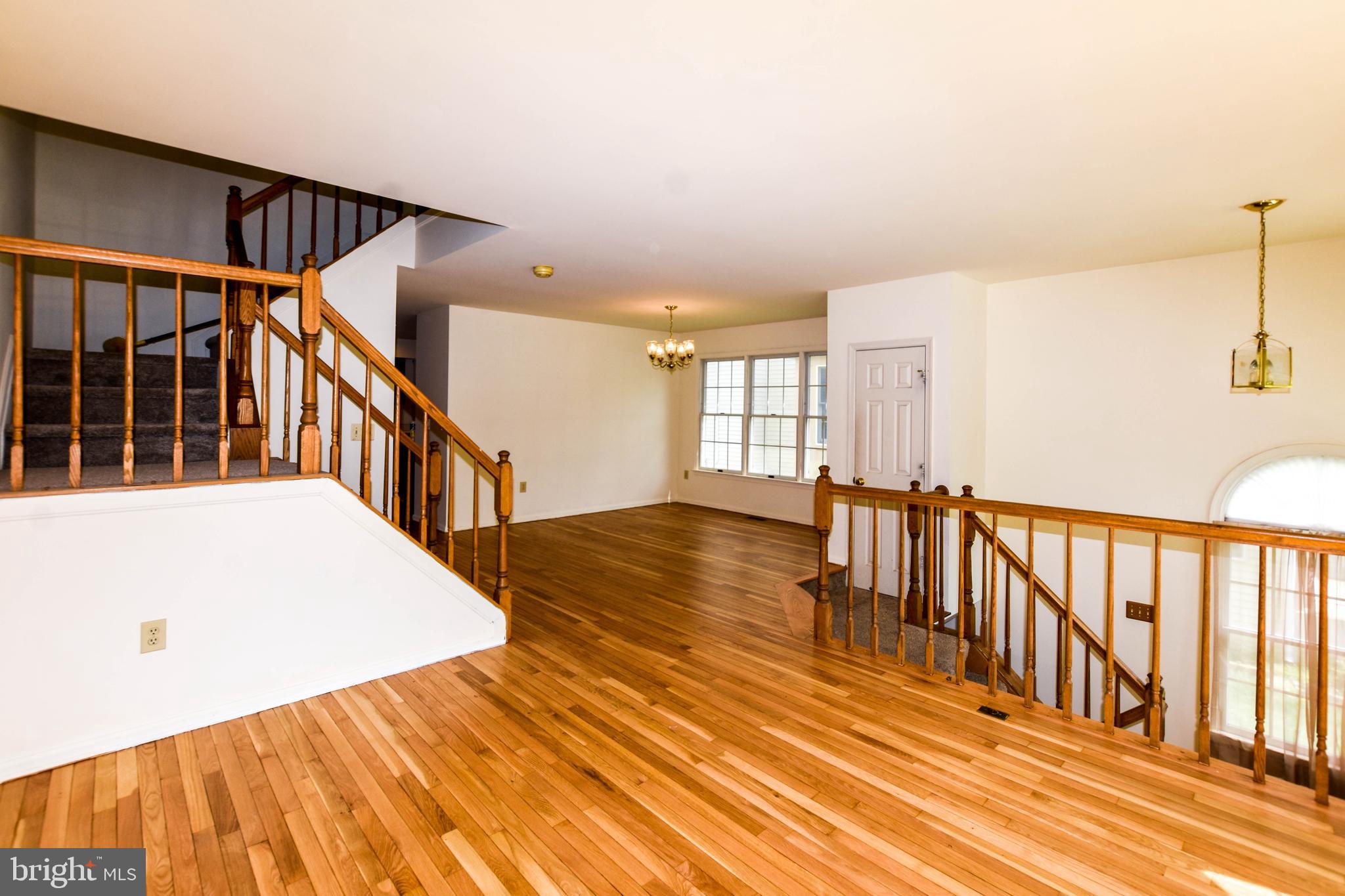 SEVEN OAKS - Residential