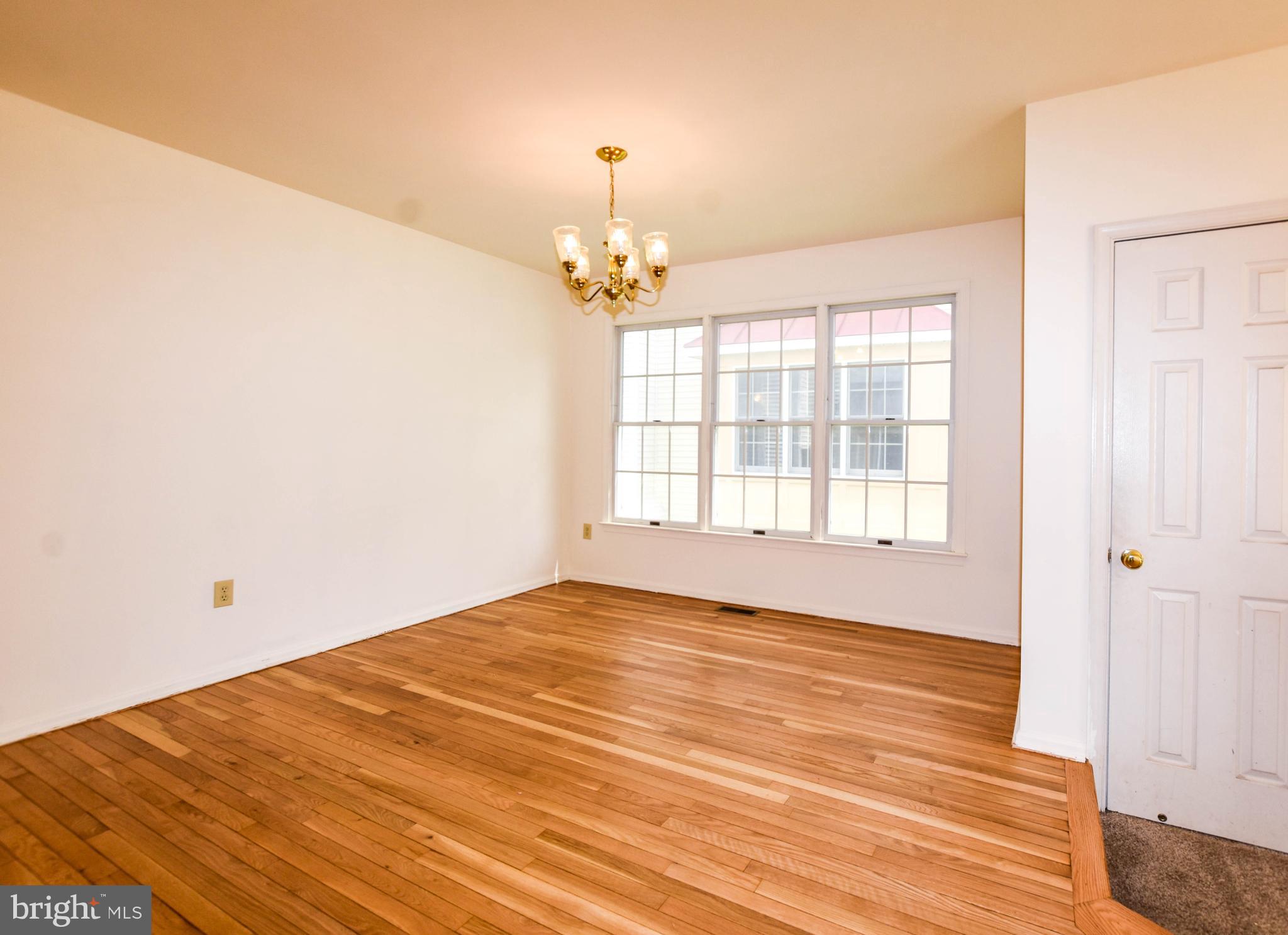 SEVEN OAKS - Residential