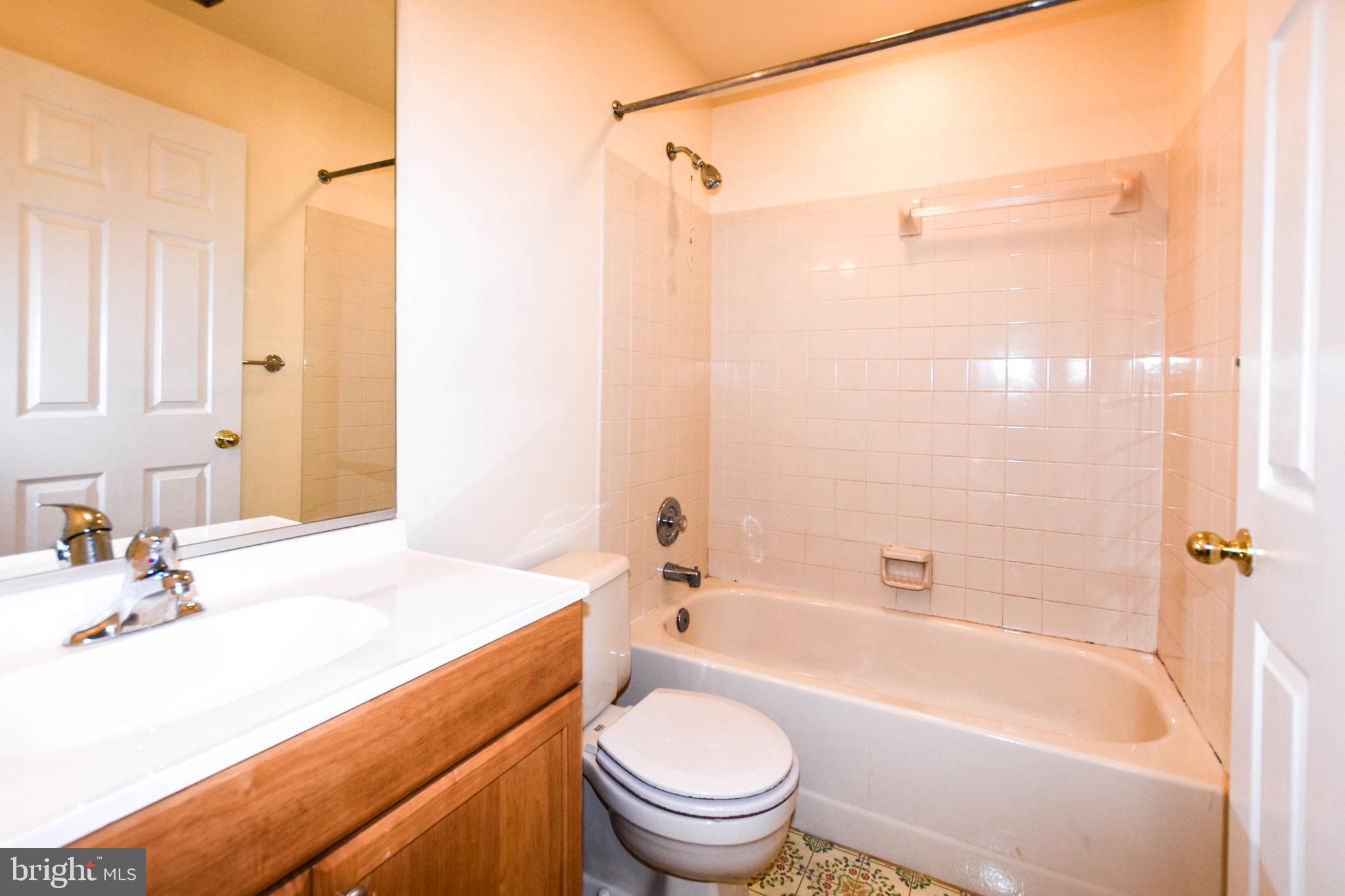 SEVEN OAKS - Residential