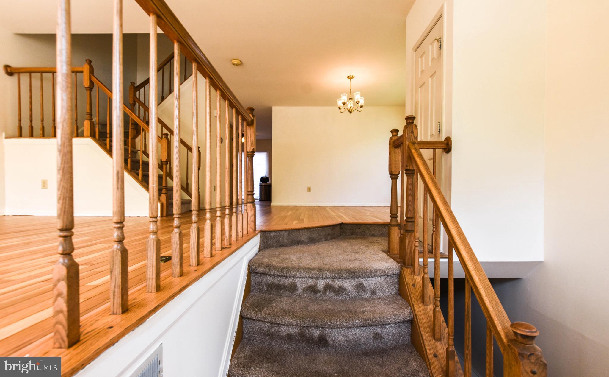 SEVEN OAKS - Residential