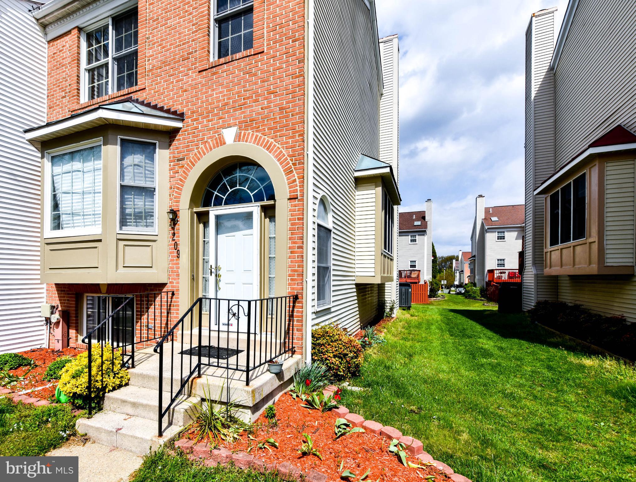 SEVEN OAKS - Residential