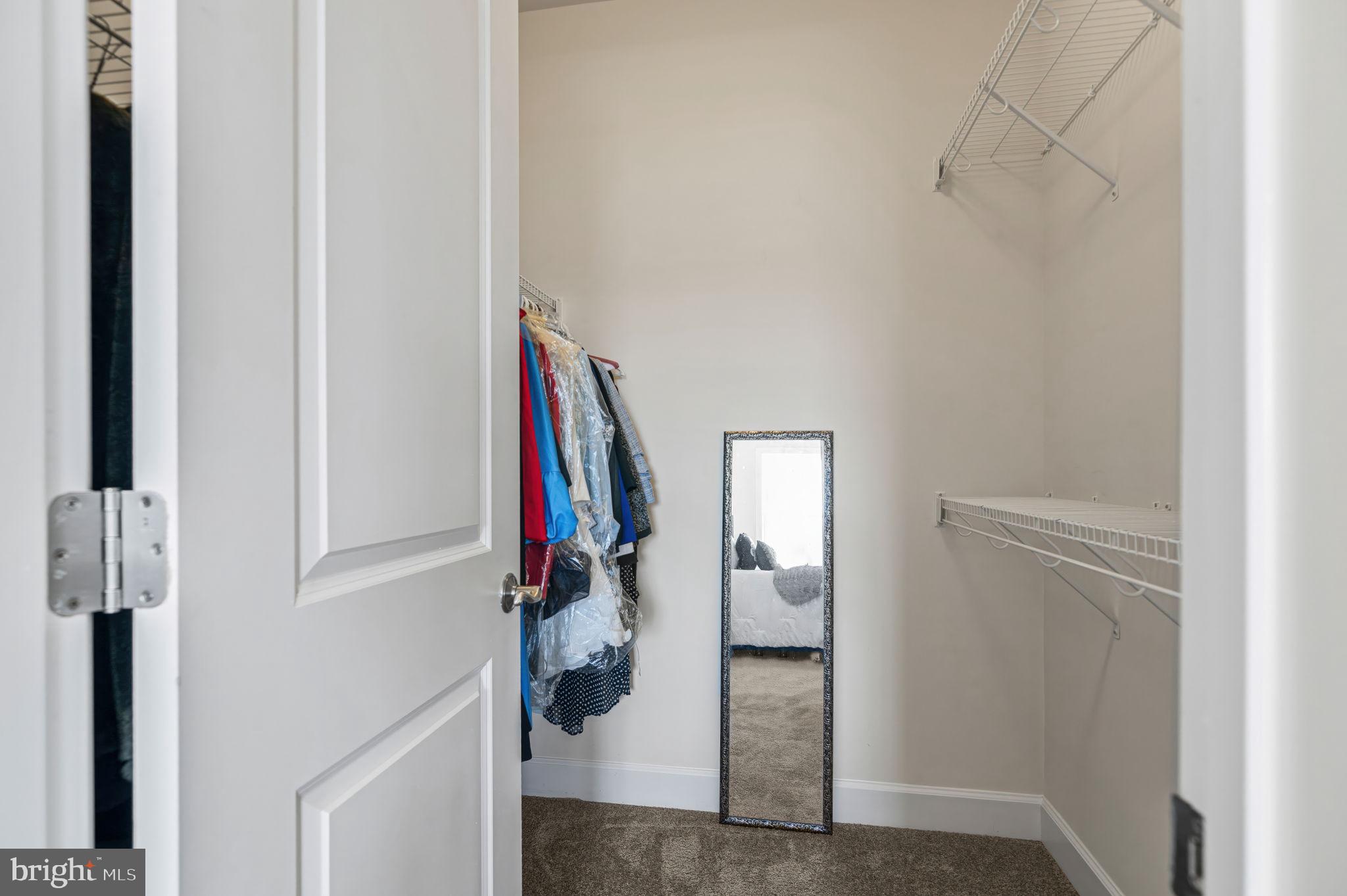 BRADLEY SQUARE - Residential