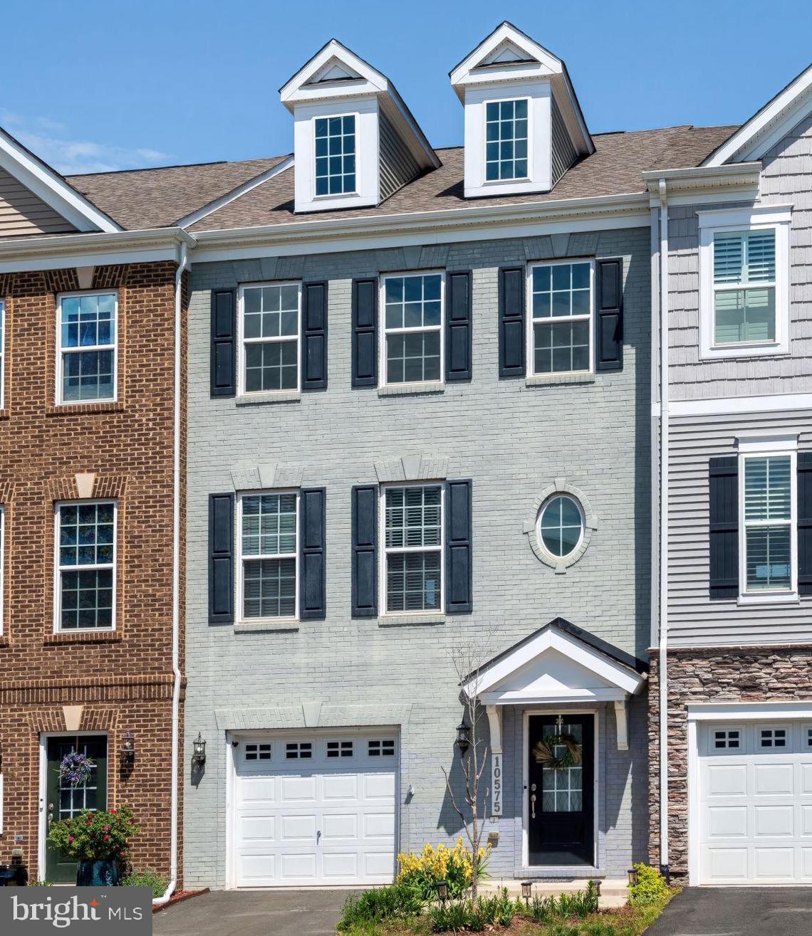 BRADLEY SQUARE - Residential