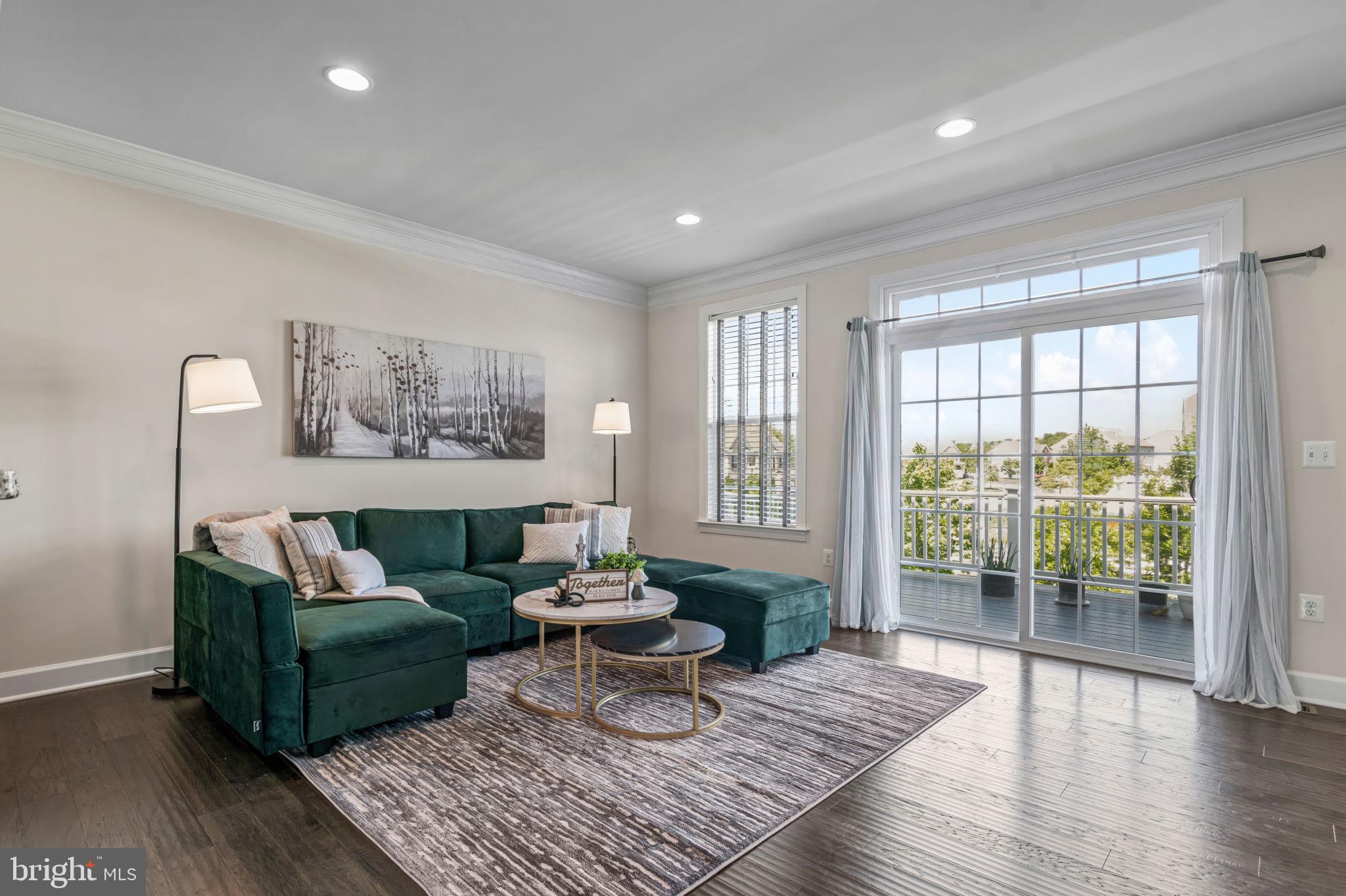 BRADLEY SQUARE - Residential