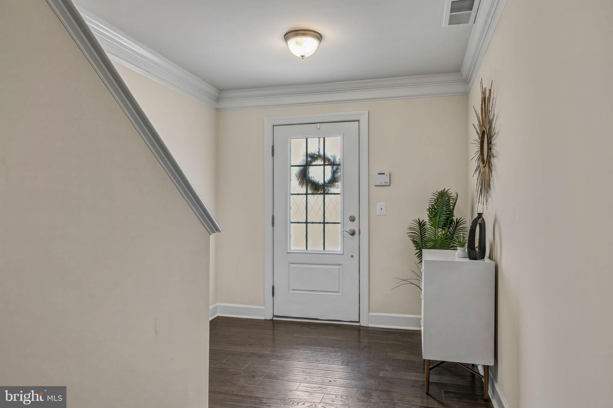 BRADLEY SQUARE - Residential