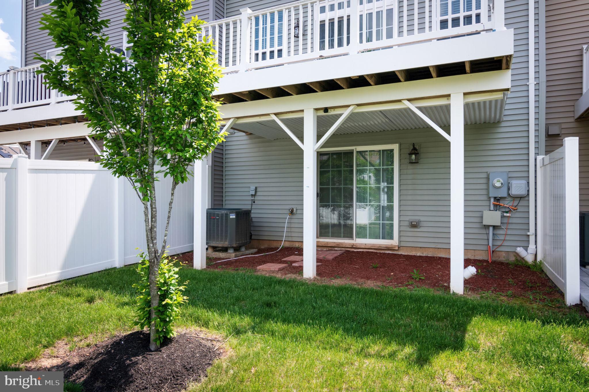 BRADLEY SQUARE - Residential