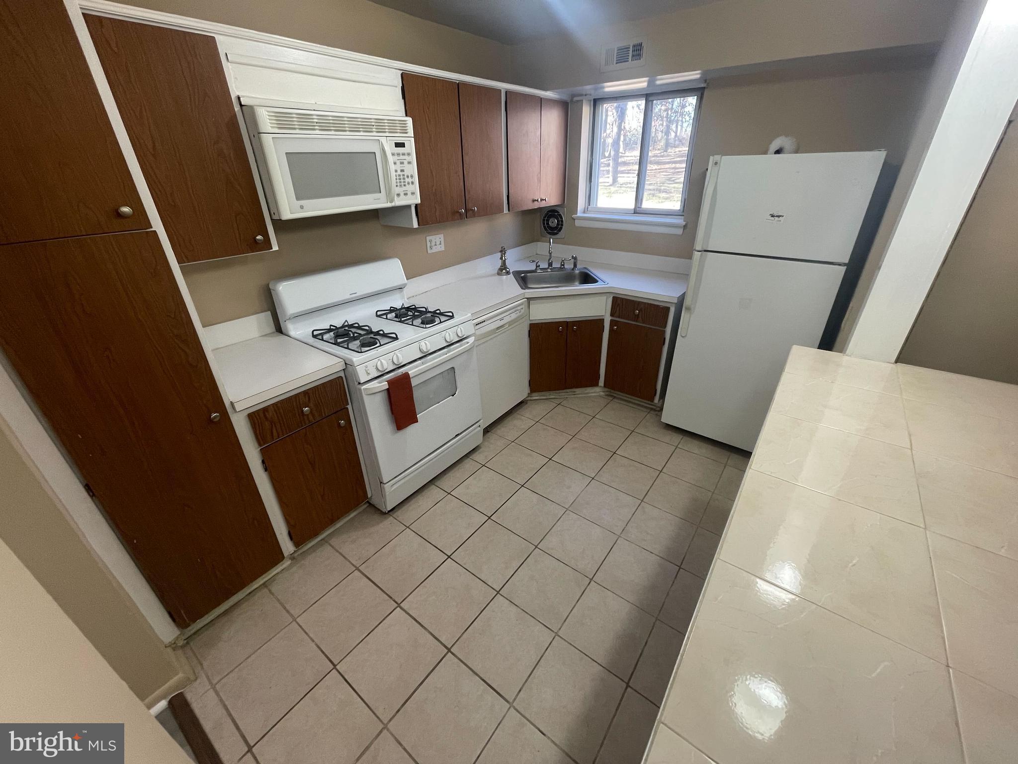 MARYLAND FARMS - Residential Lease