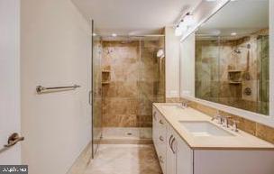 EDGEMOOR - Residential Lease