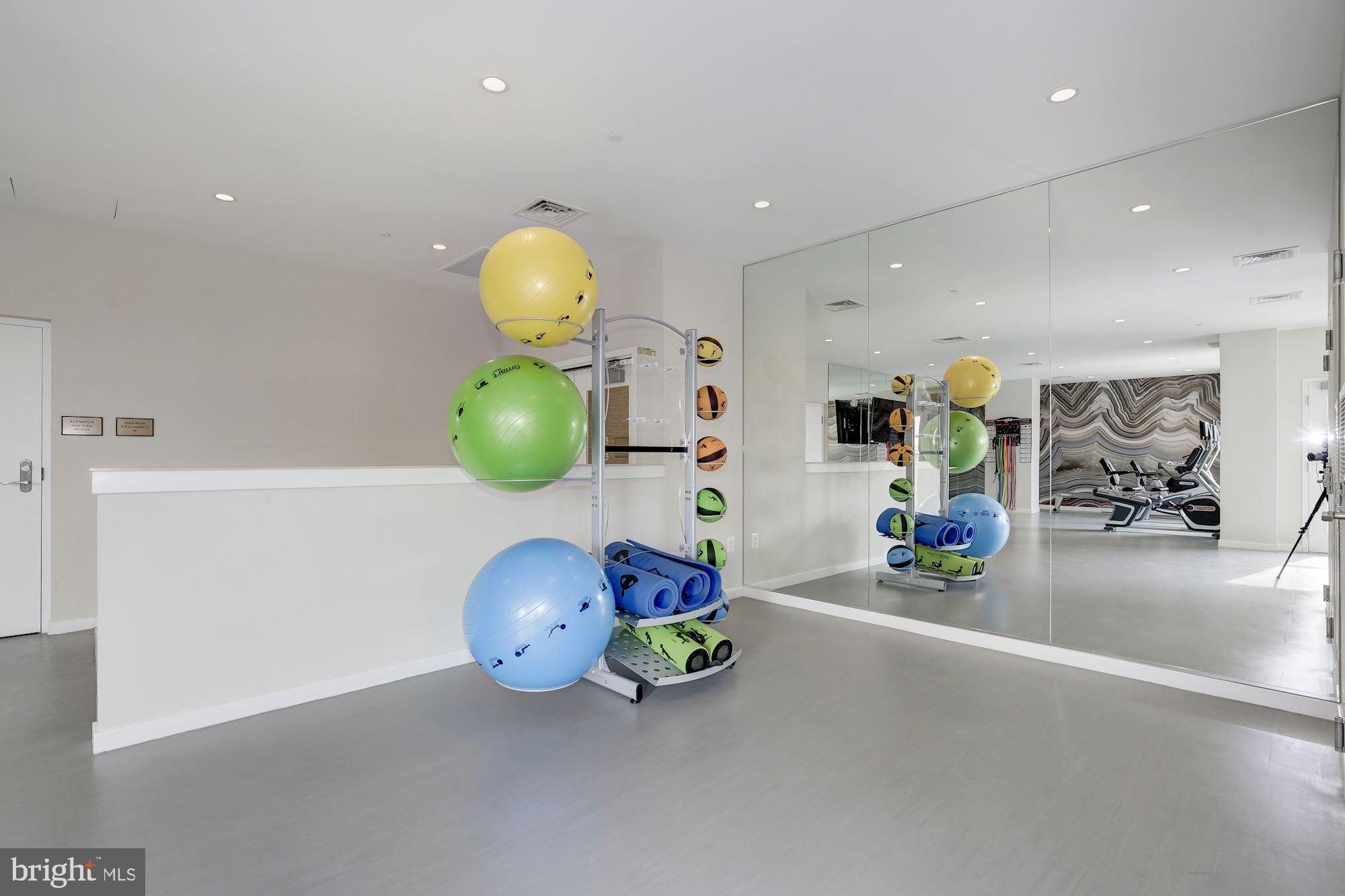 EDGEMOOR - Residential Lease