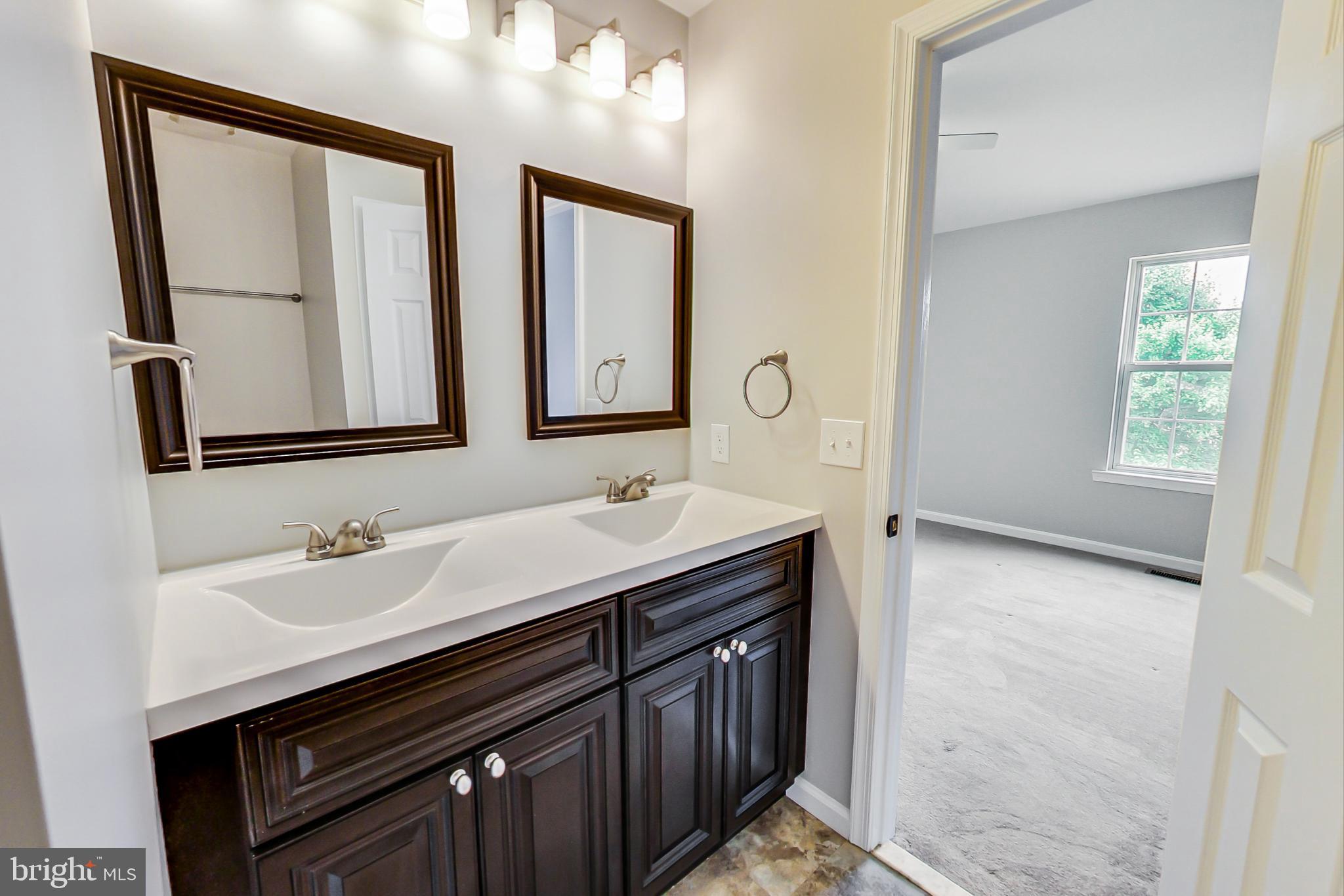 KINGSTOWNE - Residential