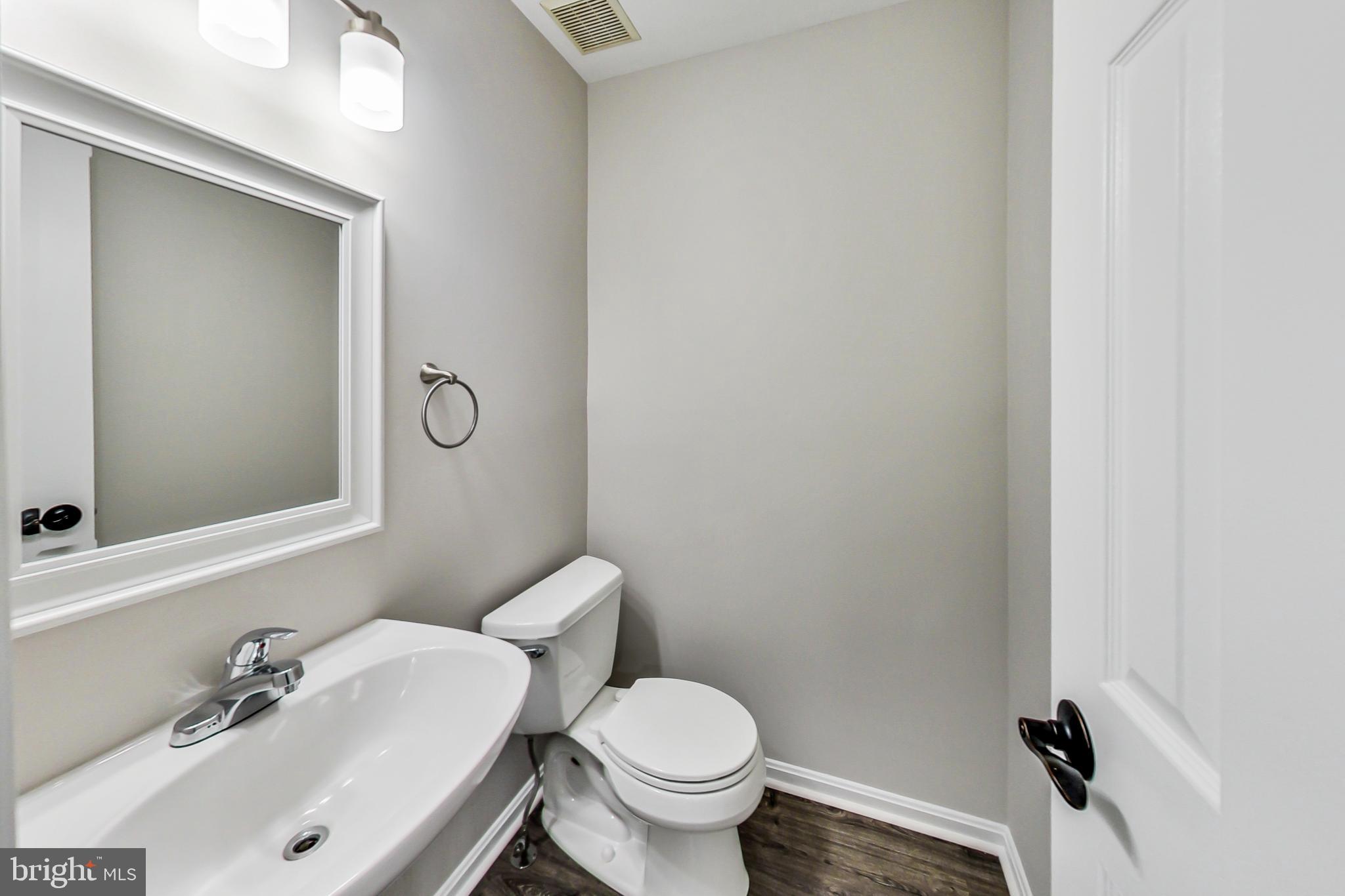 KINGSTOWNE - Residential