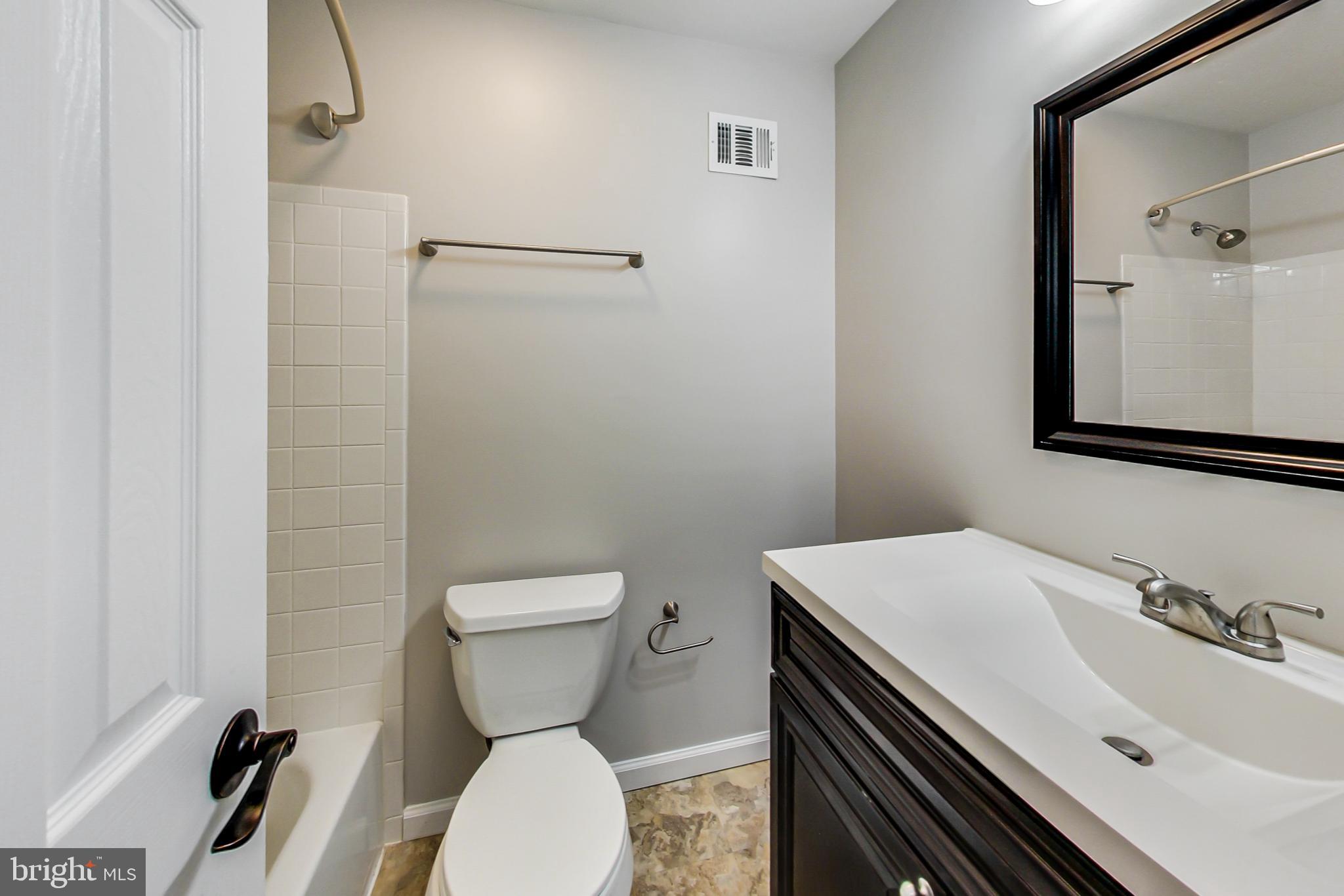 KINGSTOWNE - Residential