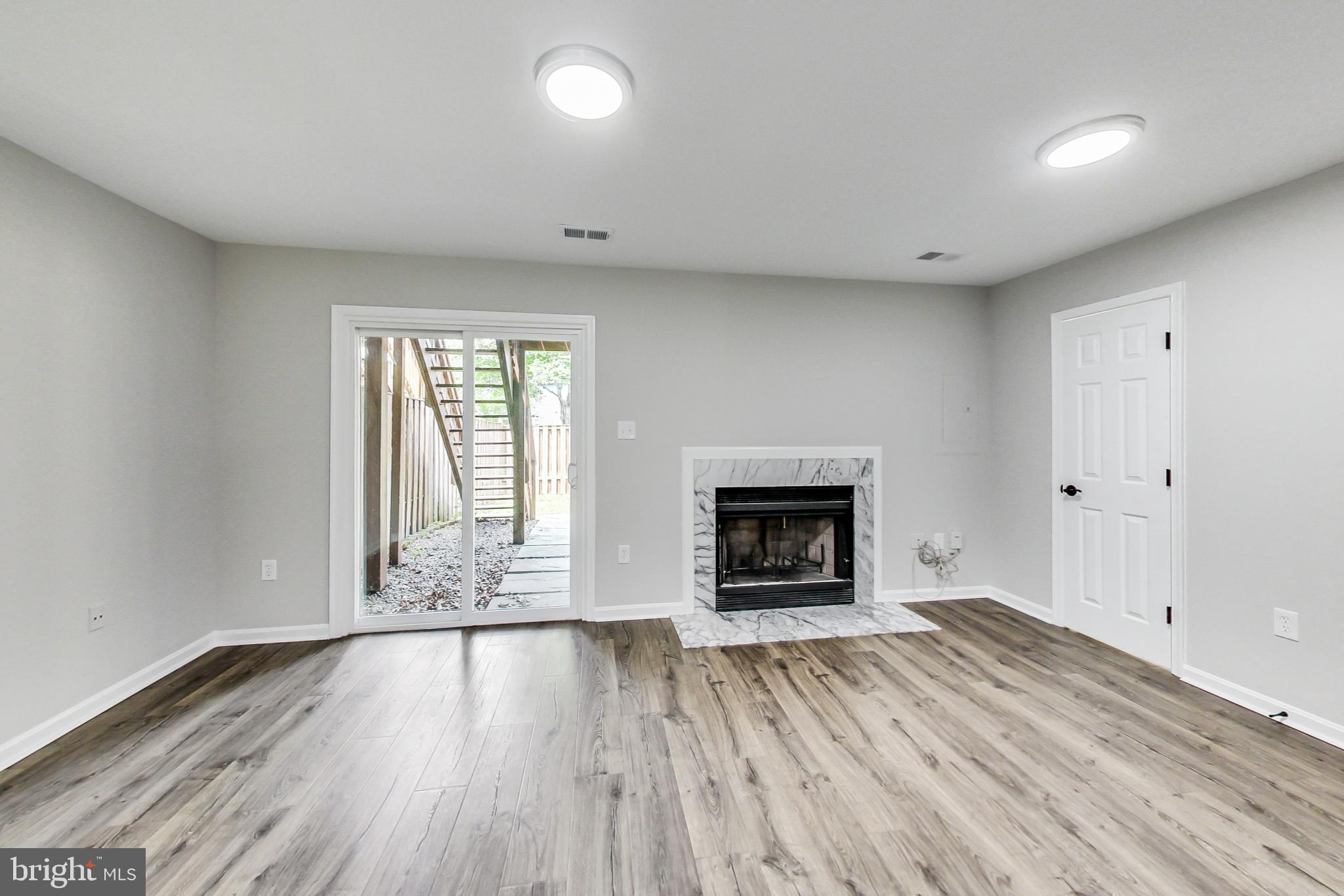 KINGSTOWNE - Residential